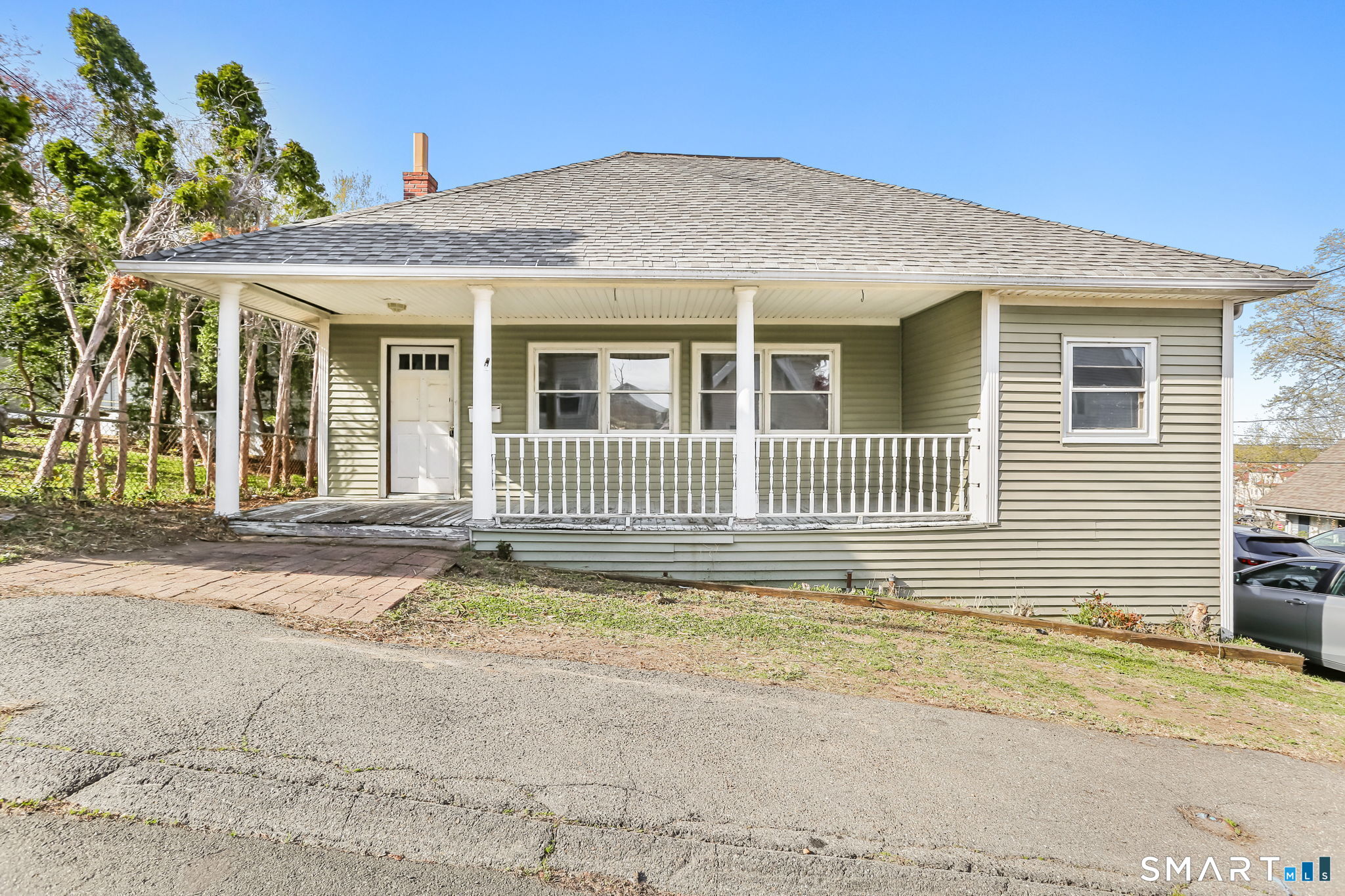 39 Soundview Avenue Property Photo 2