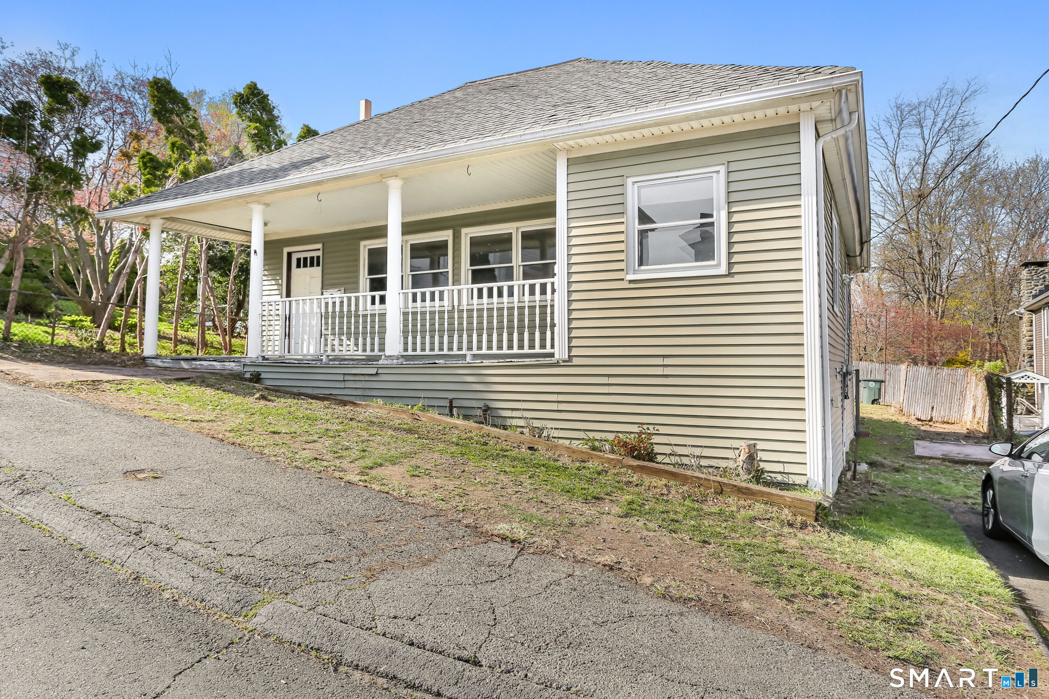 39 Soundview Avenue Property Photo 3
