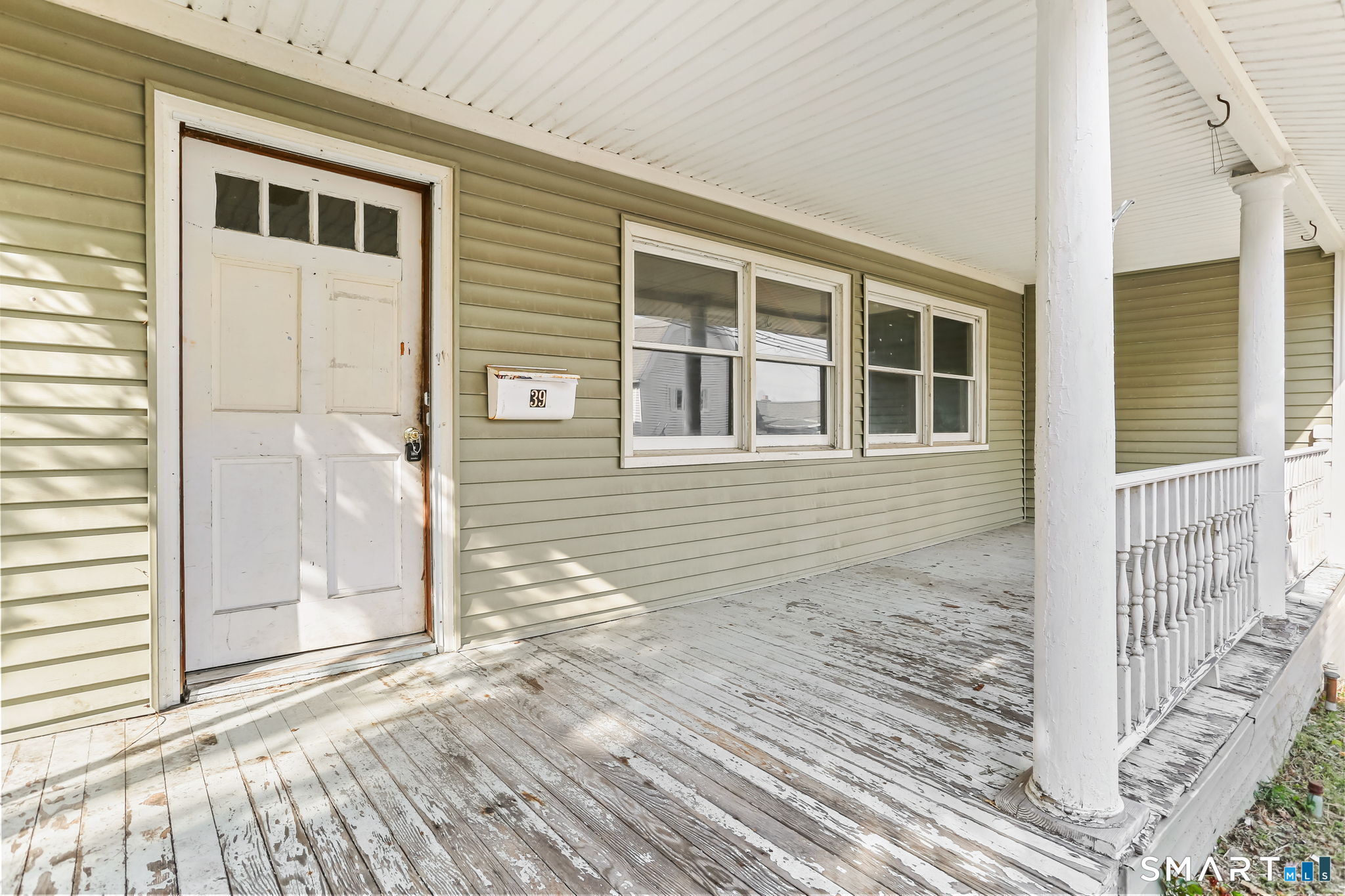 39 Soundview Avenue Property Photo 4