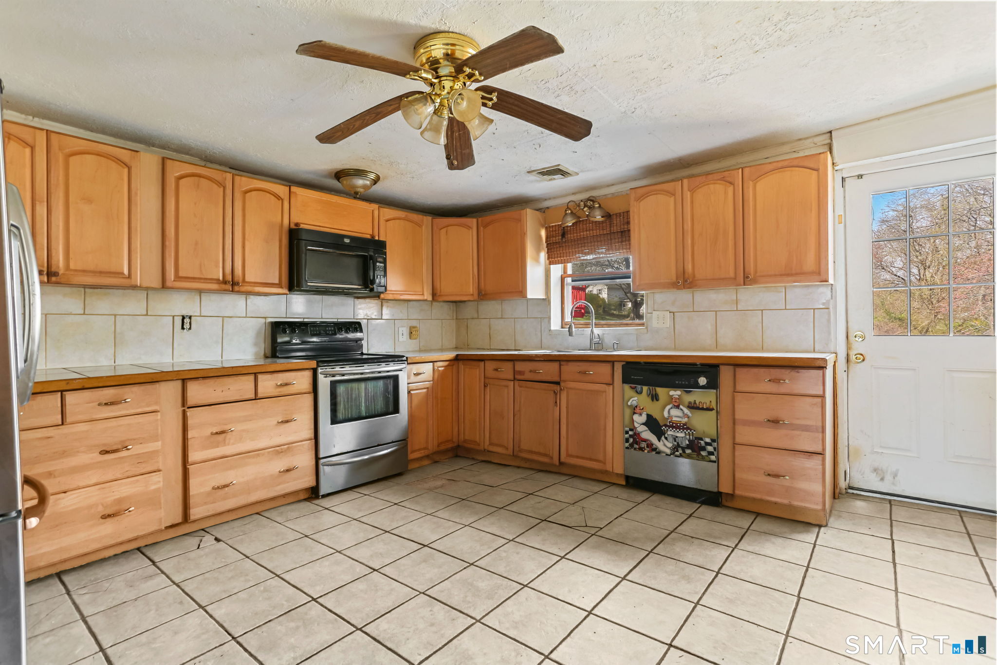 39 Soundview Avenue Property Photo 8
