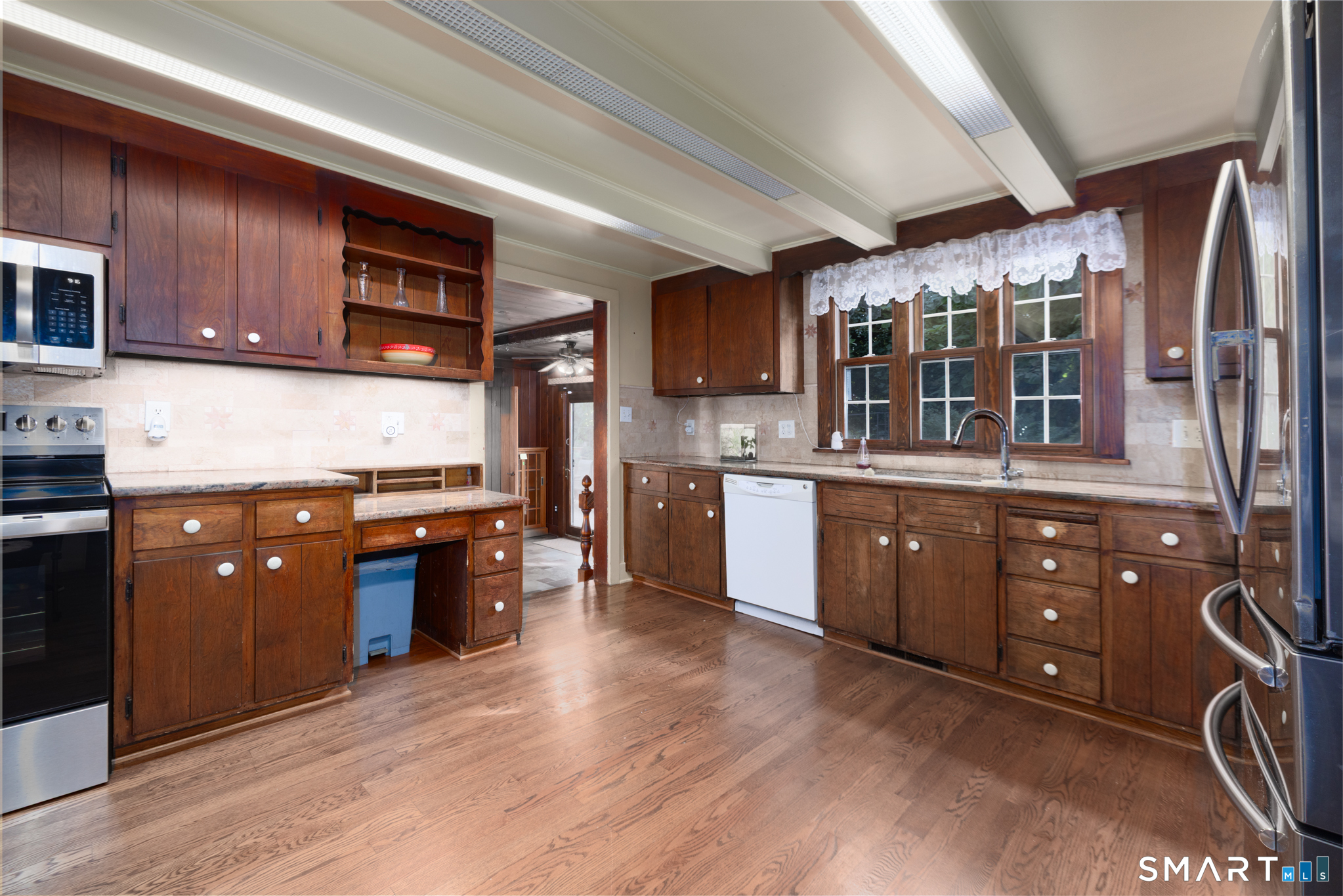 113 Beacon Street Property Photo 4