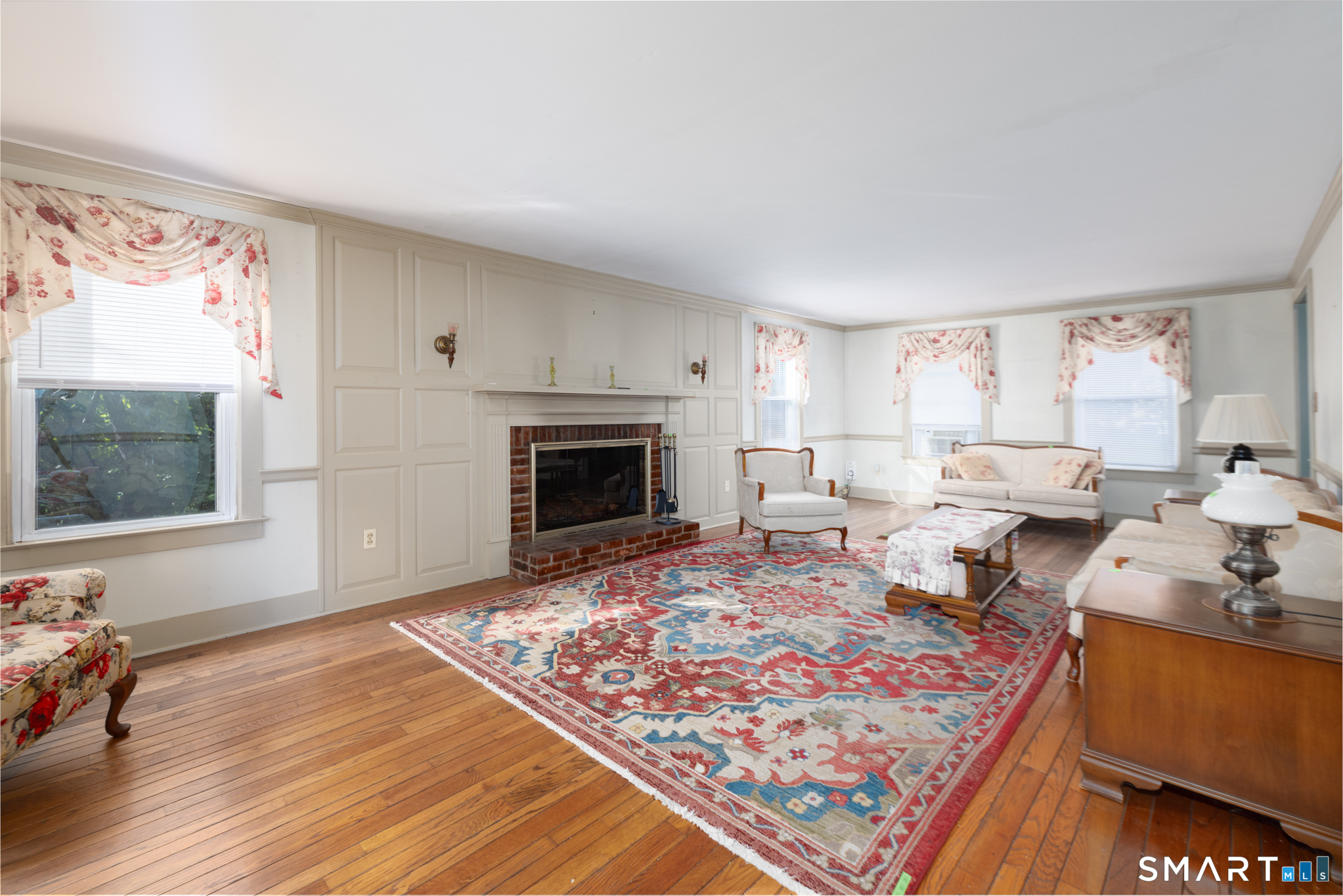 113 Beacon Street Property Photo 8
