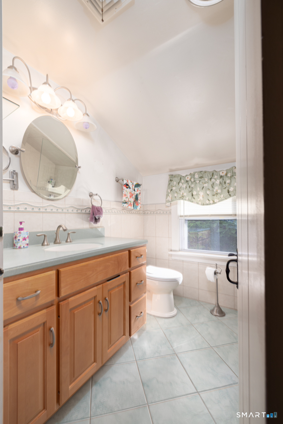 113 Beacon Street Property Photo 26