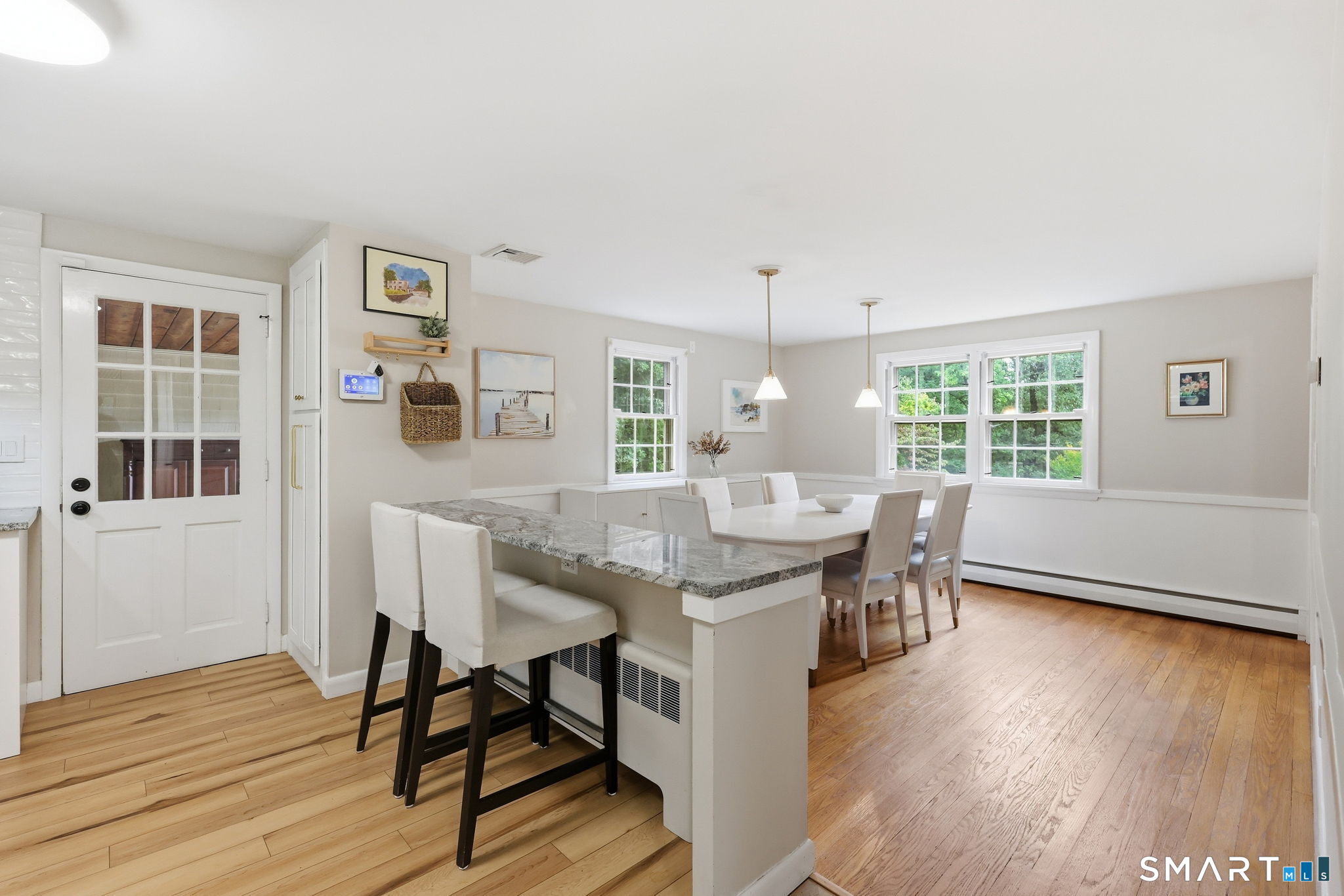 182 Vernon West Street Property Photo 8