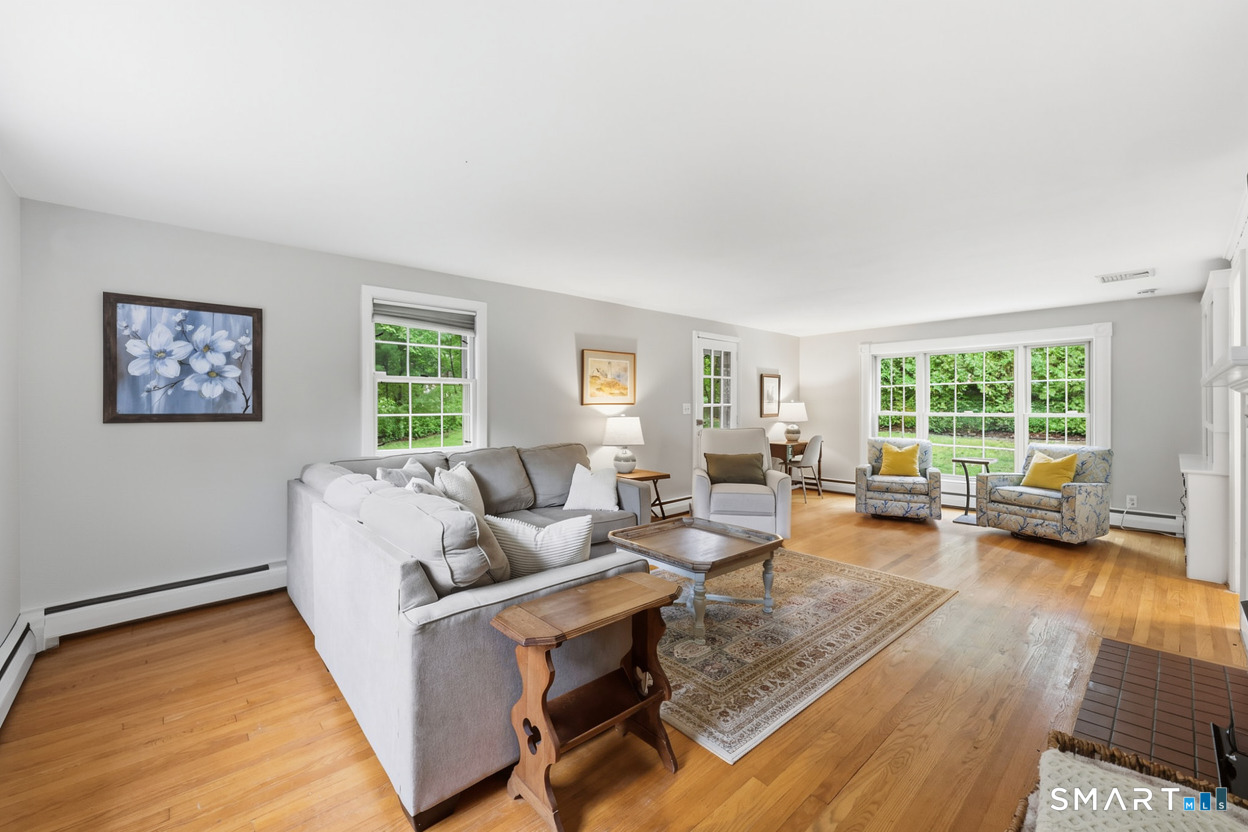 182 Vernon West Street Property Photo 13