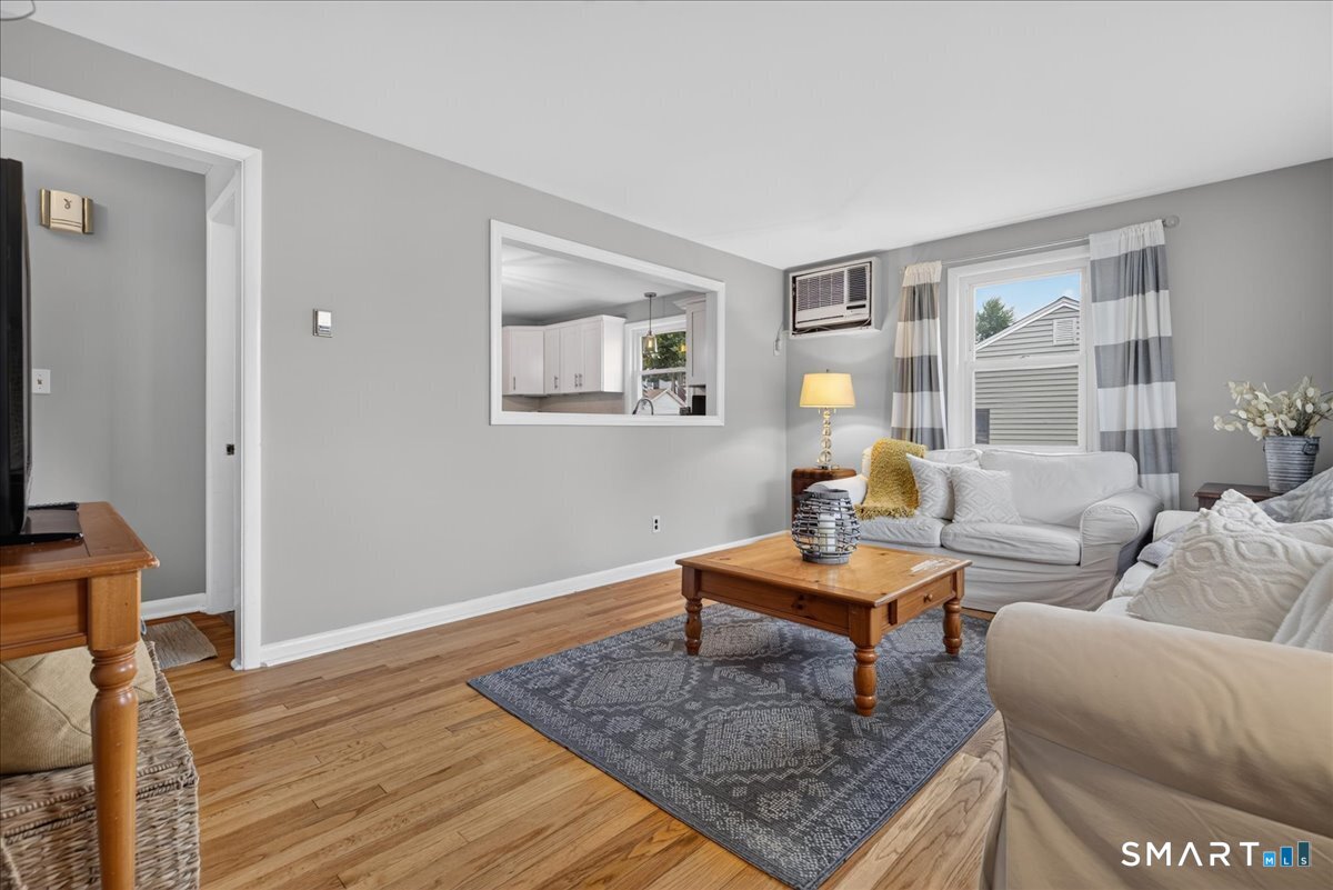 96 Van Street Property Photo 6