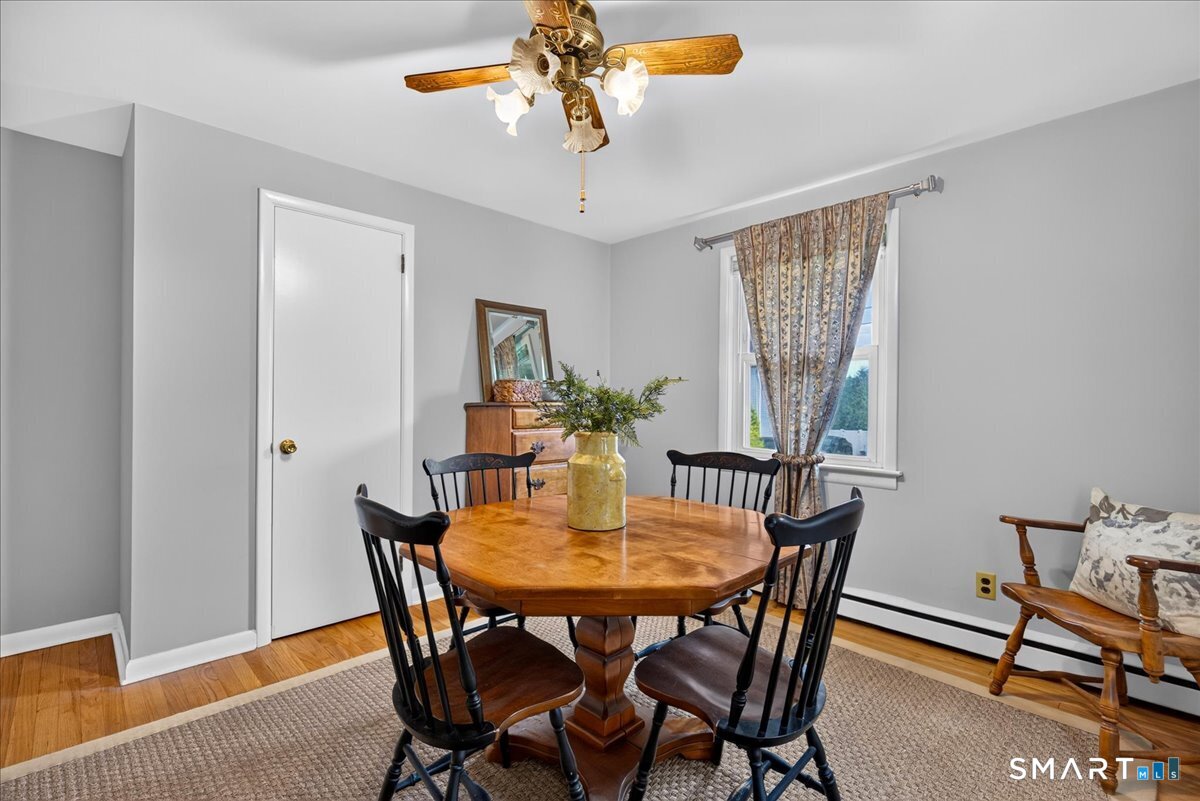 96 Van Street Property Photo 14