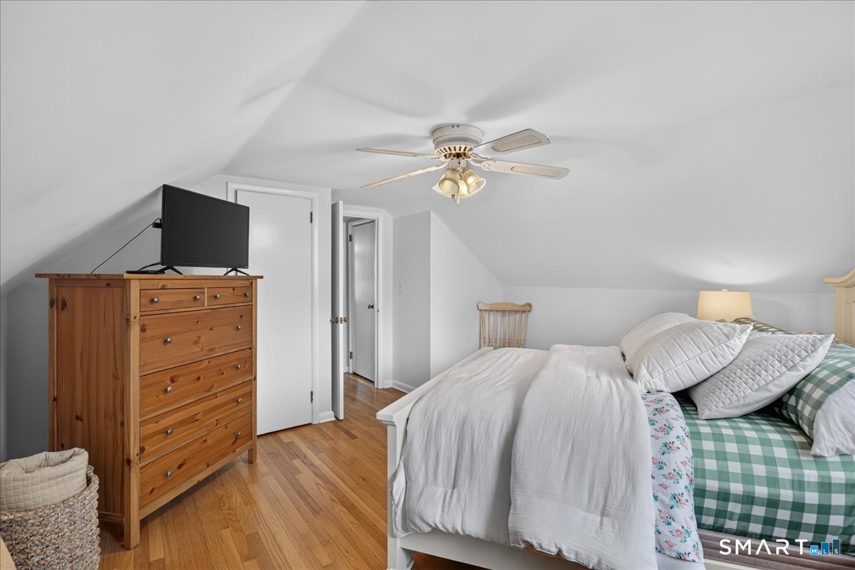96 Van Street Property Photo 21