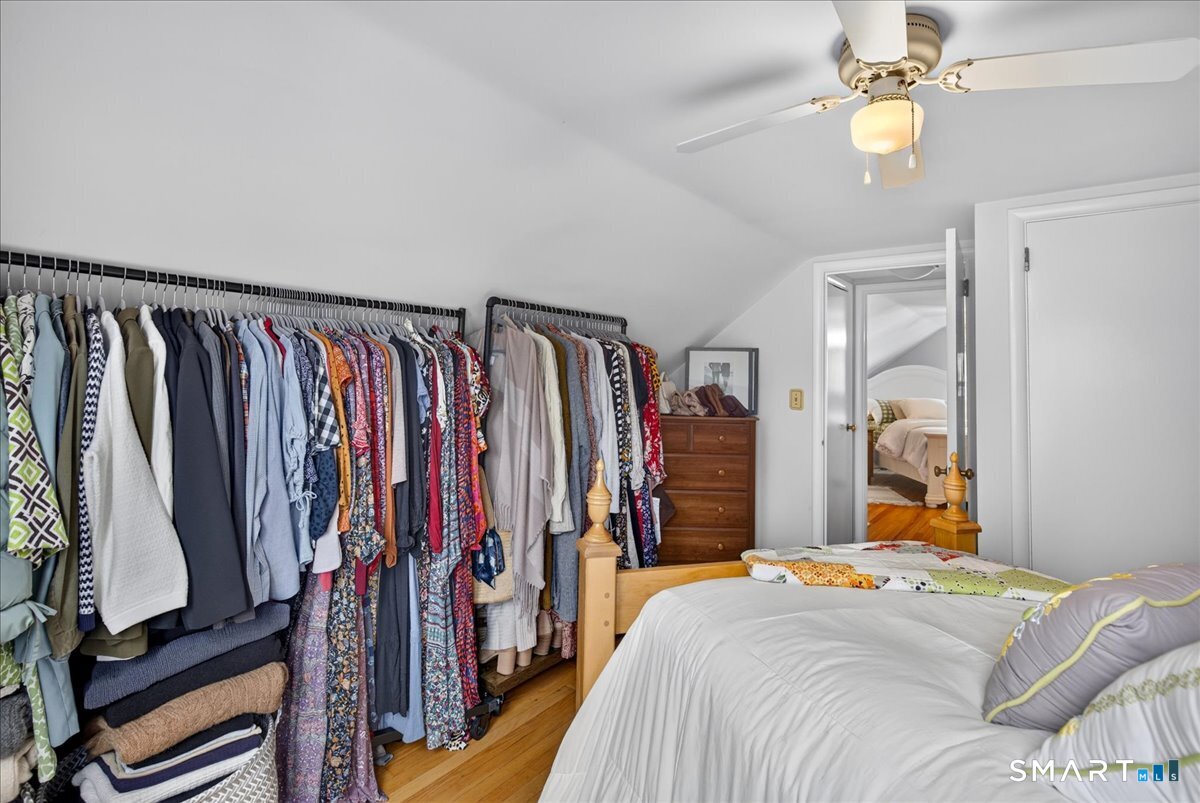96 Van Street Property Photo 24