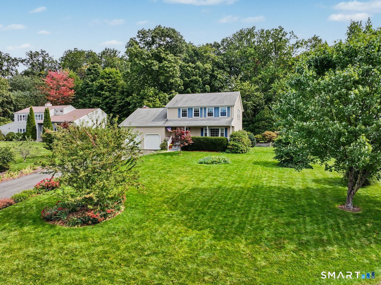 131 Hillside Lane Property Photo 1