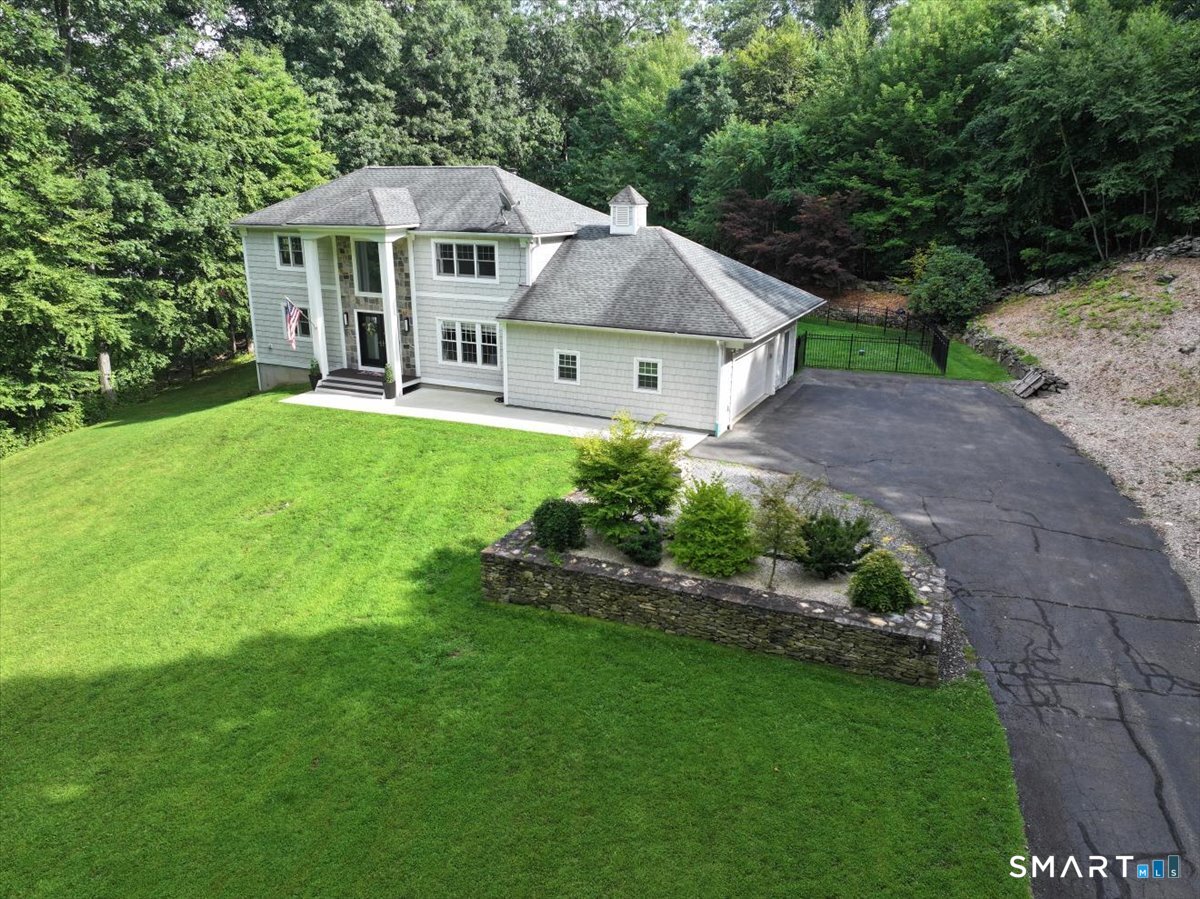 24210525 Property Photo 1