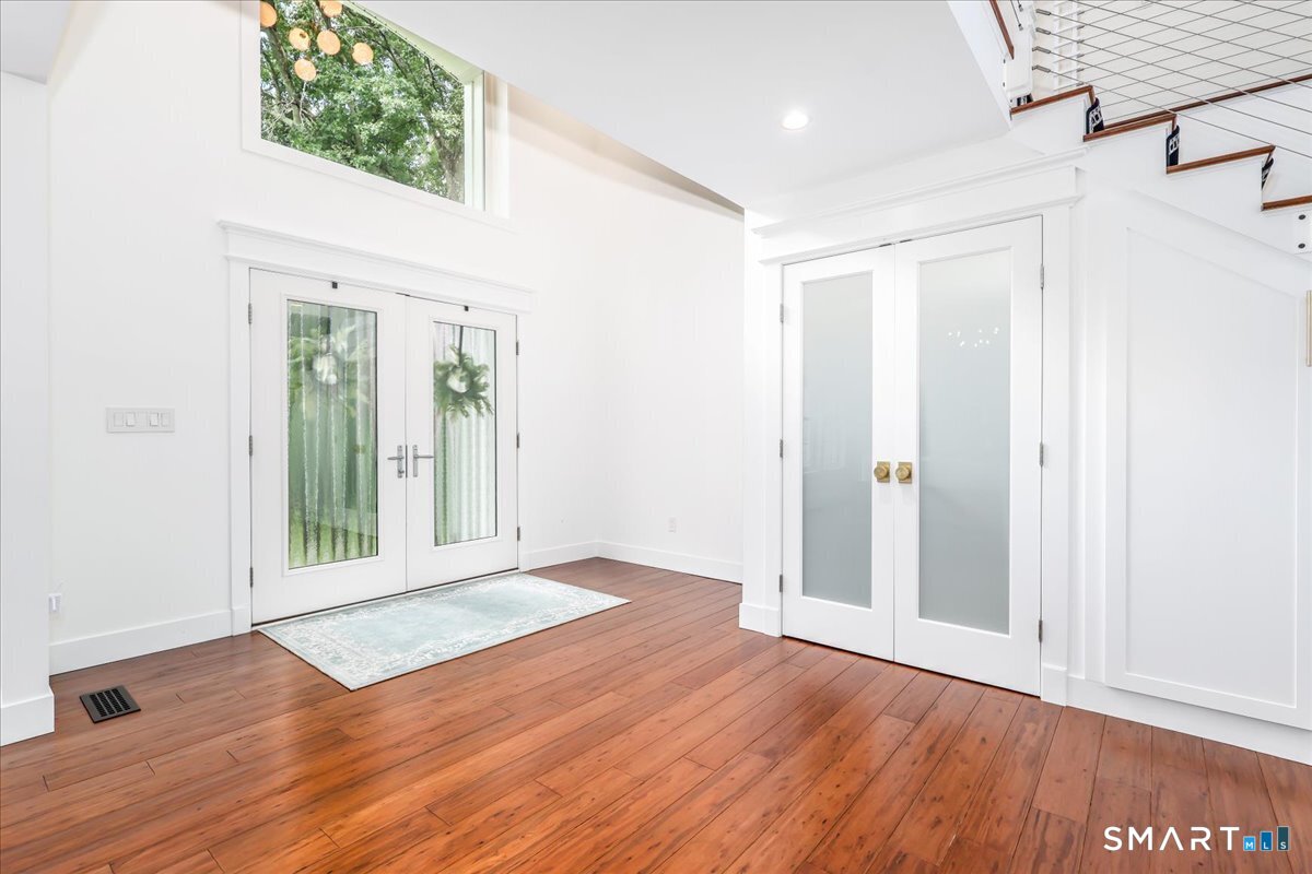 24210525 Property Photo 3