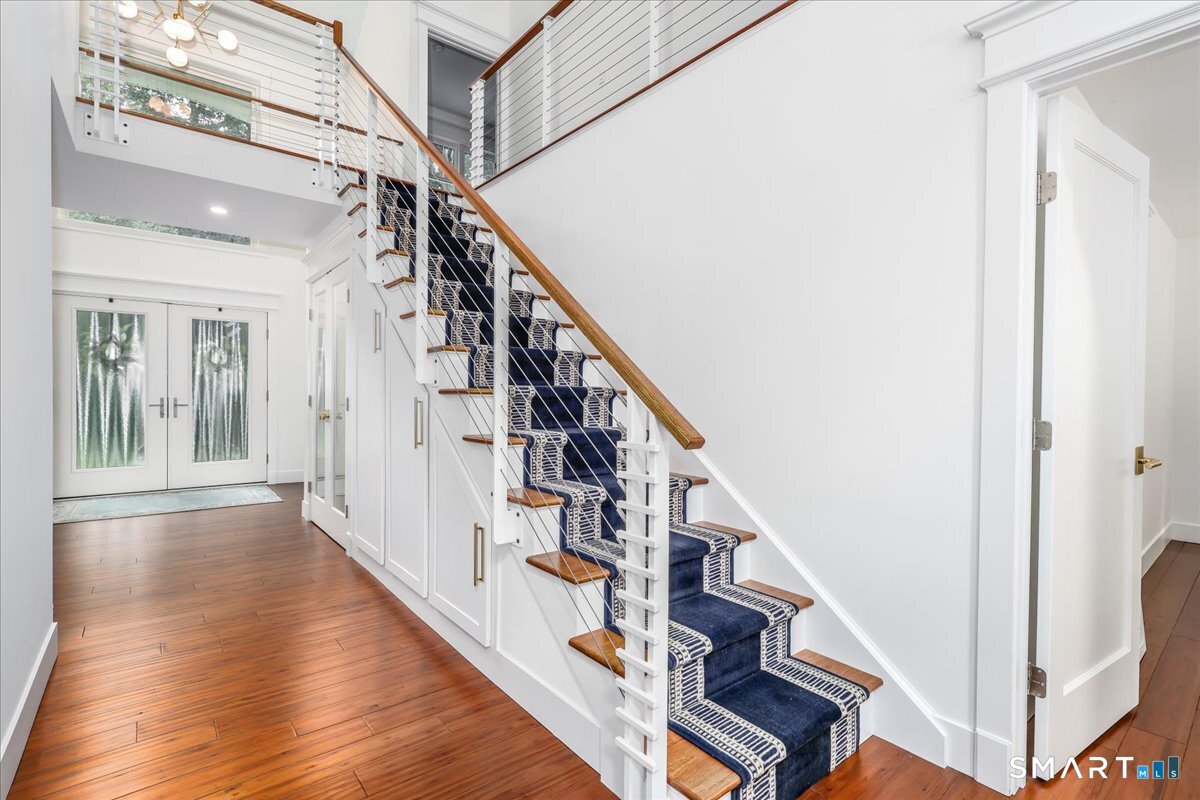 24210525 Property Photo 6
