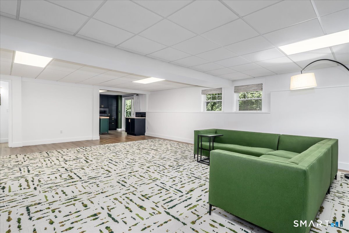 24210525 Property Photo 29