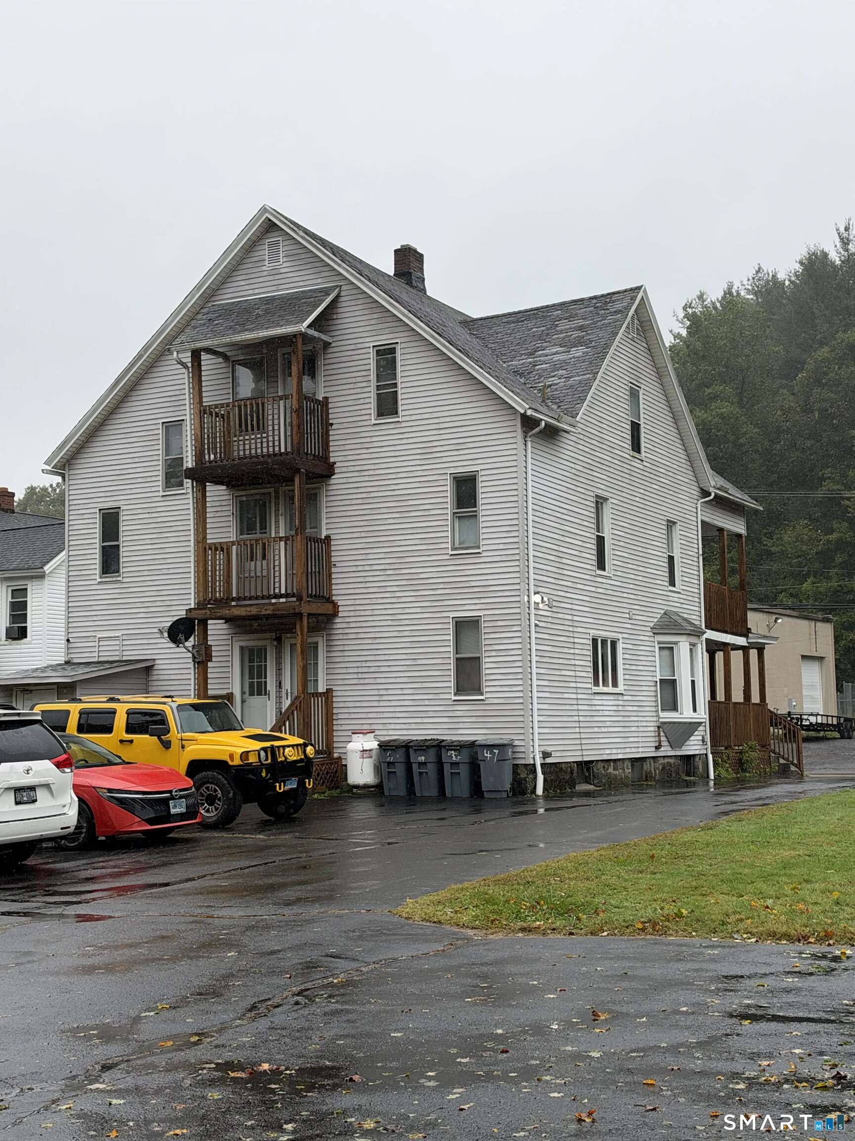 47 Railroad 45 Avenue Property Photo 2