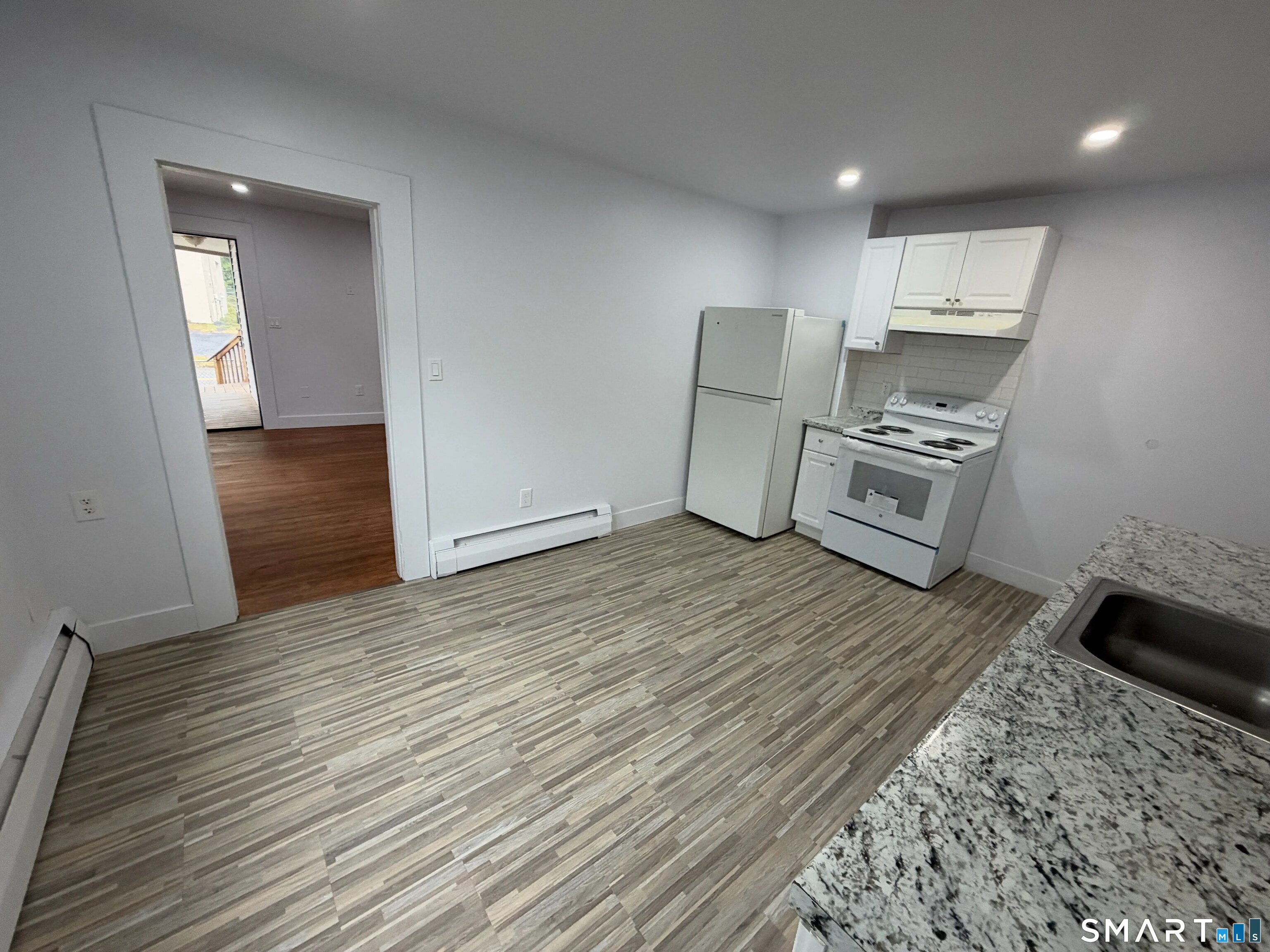47 Railroad 45 Avenue Property Photo 7
