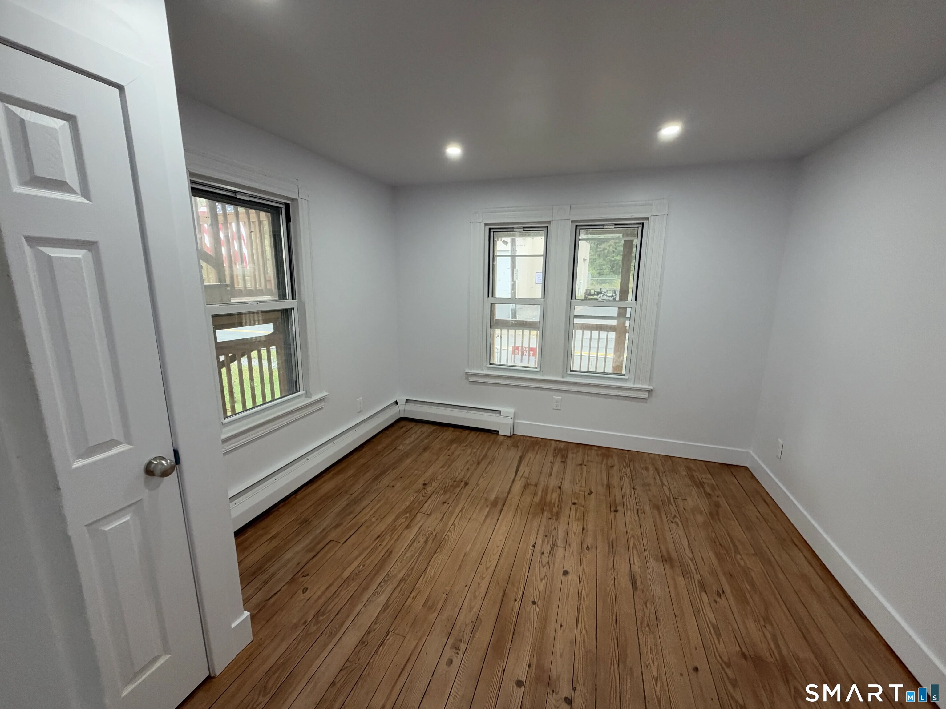 47 Railroad 45 Avenue Property Photo 9