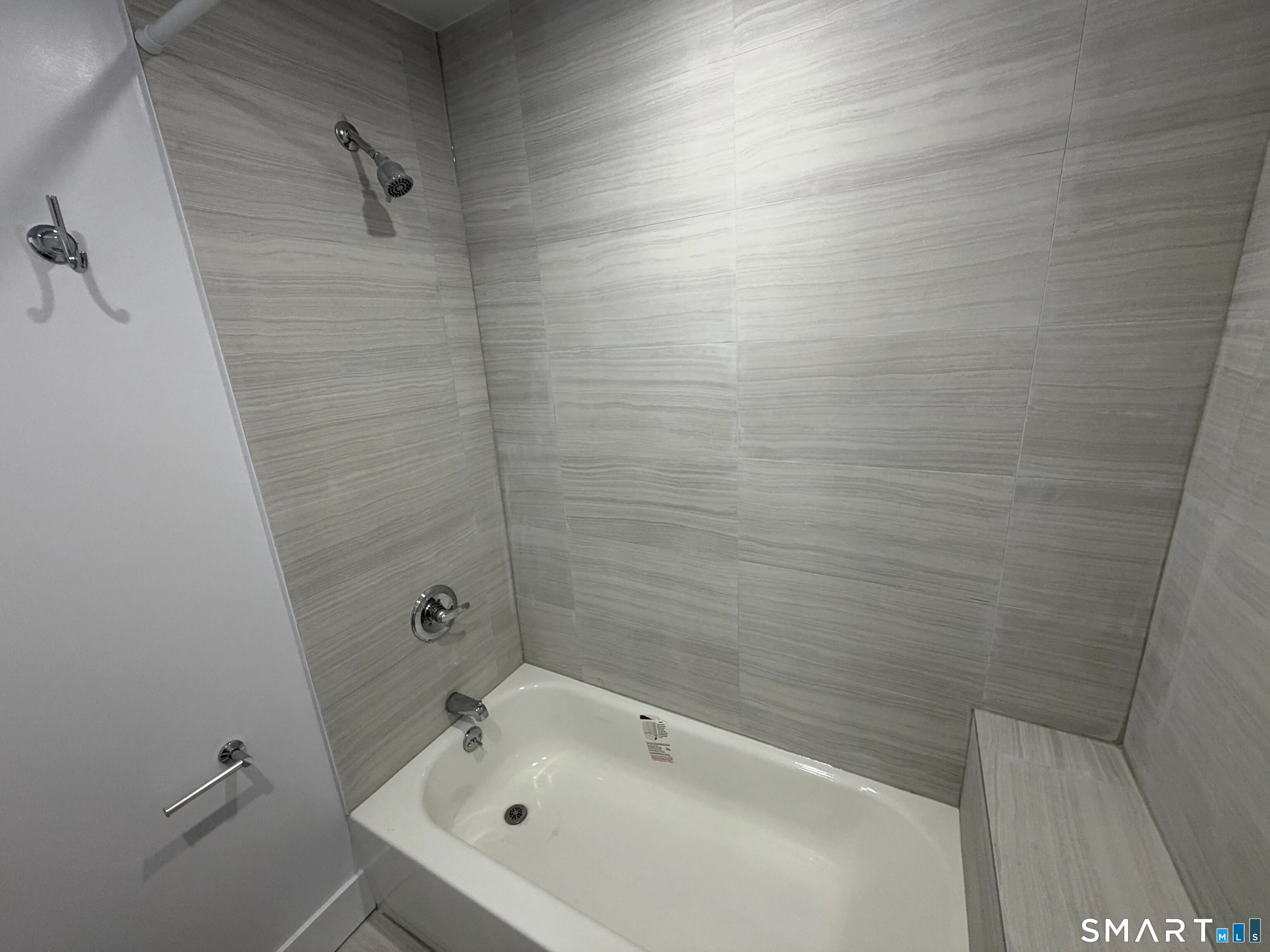 47 Railroad 45 Avenue Property Photo 15