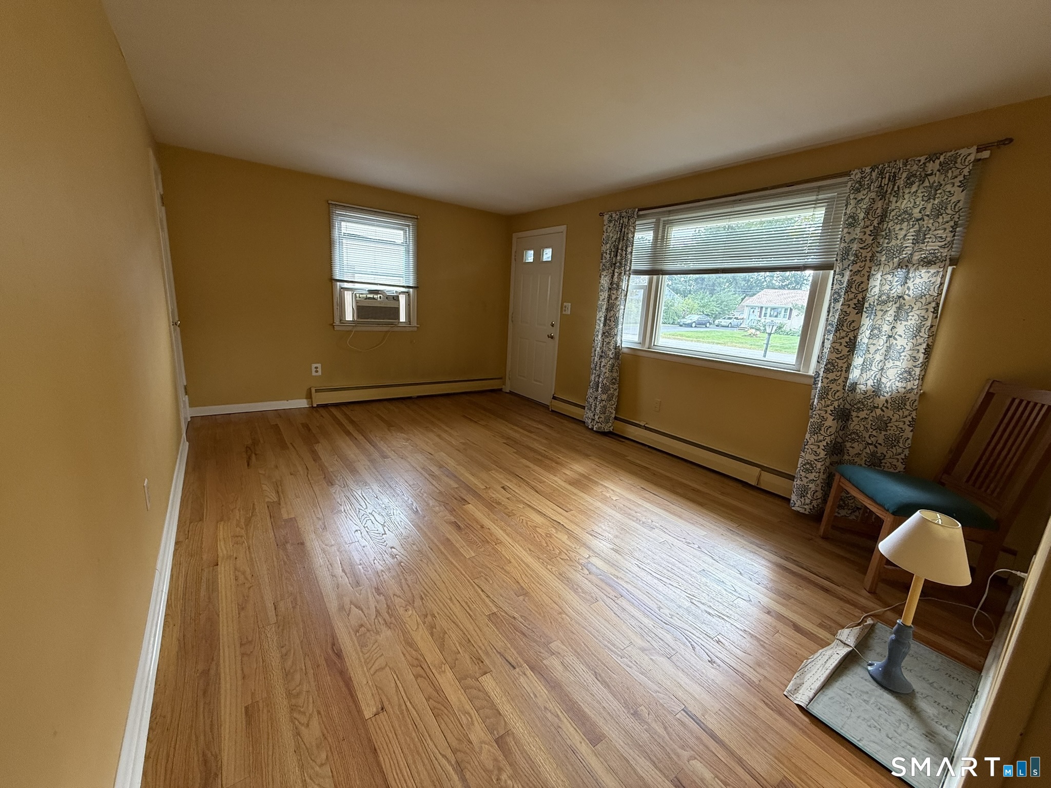 88 Debbie Drive Property Photo 4