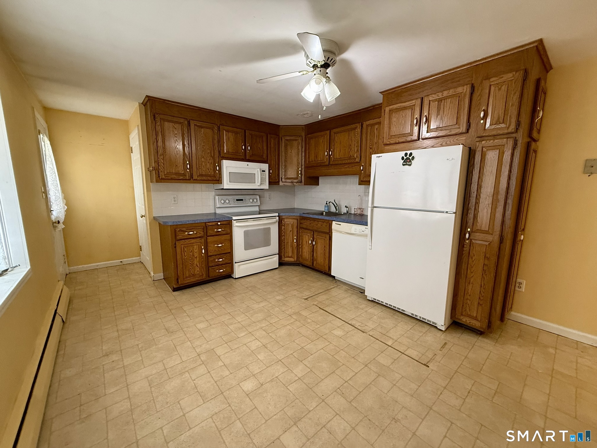 88 Debbie Drive Property Photo 12