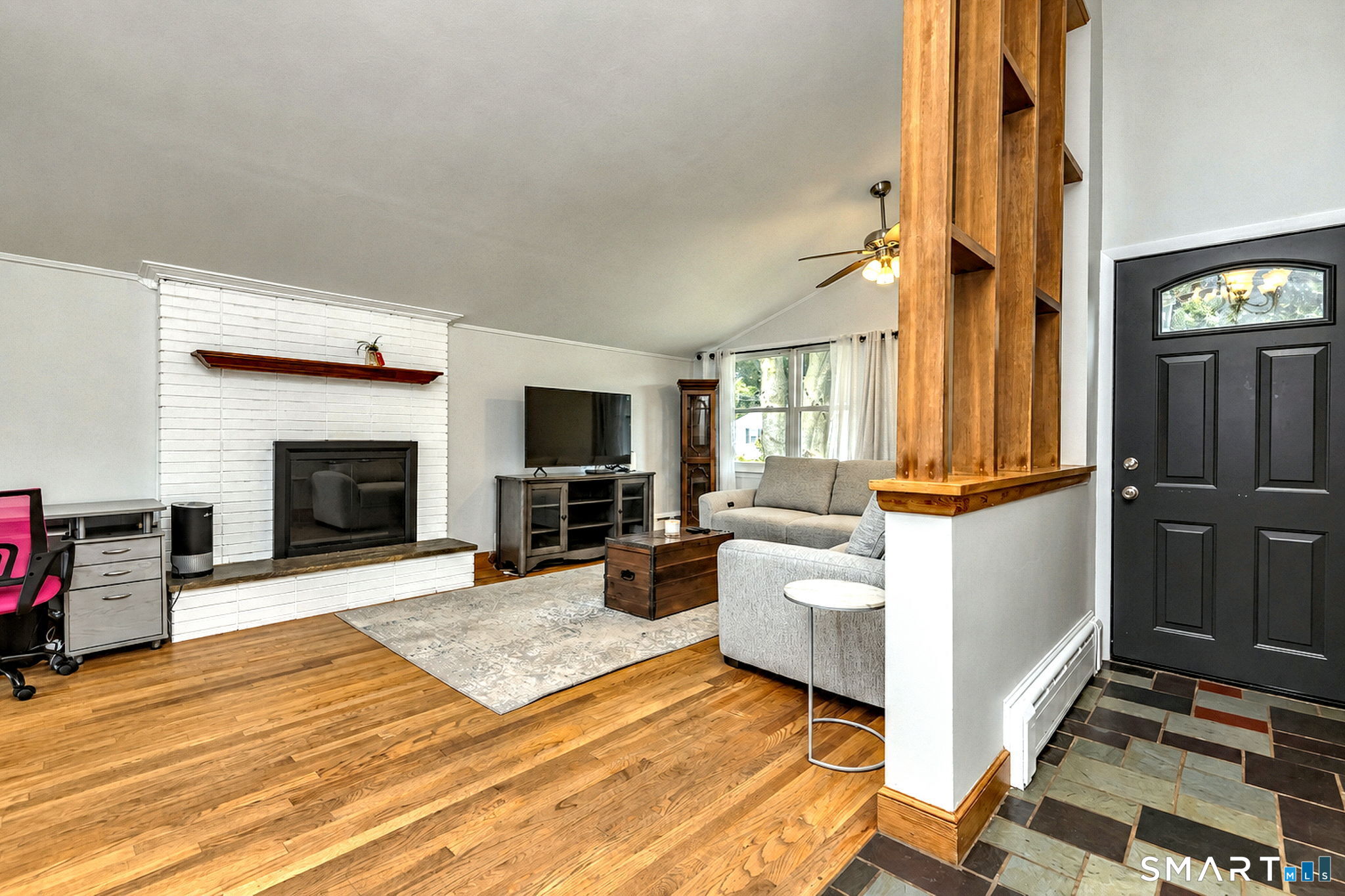 327 Highland Drive Property Photo 3