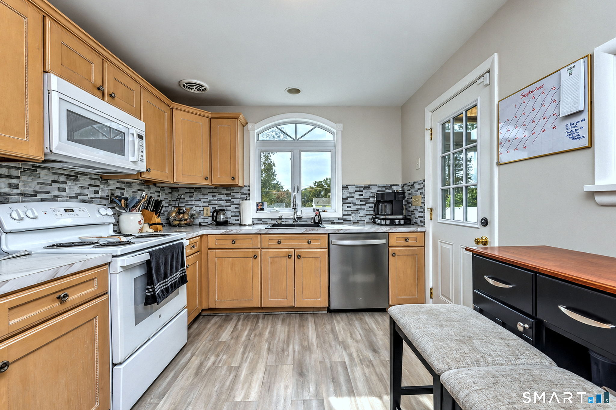 327 Highland Drive Property Photo 15