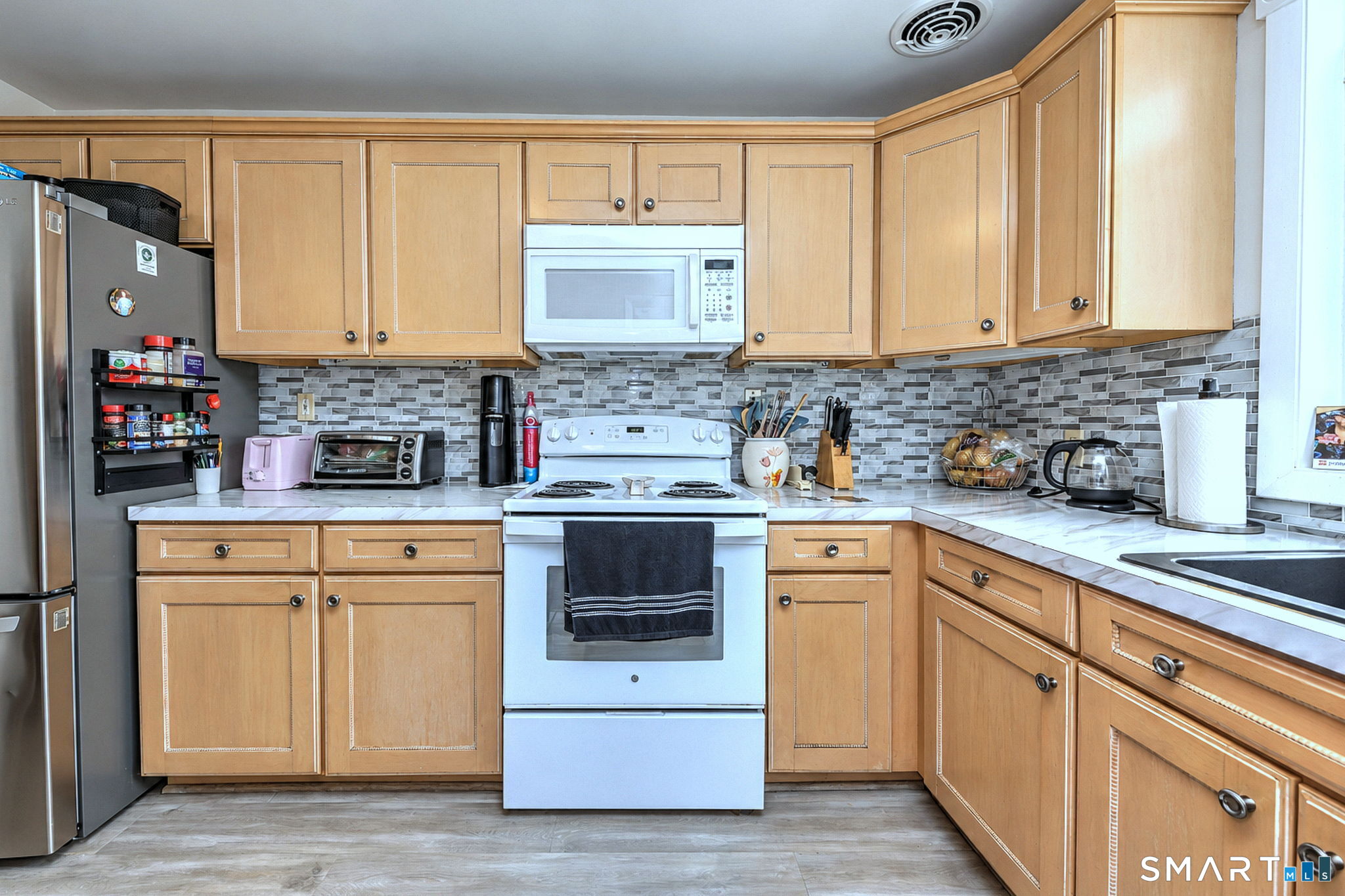 327 Highland Drive Property Photo 17