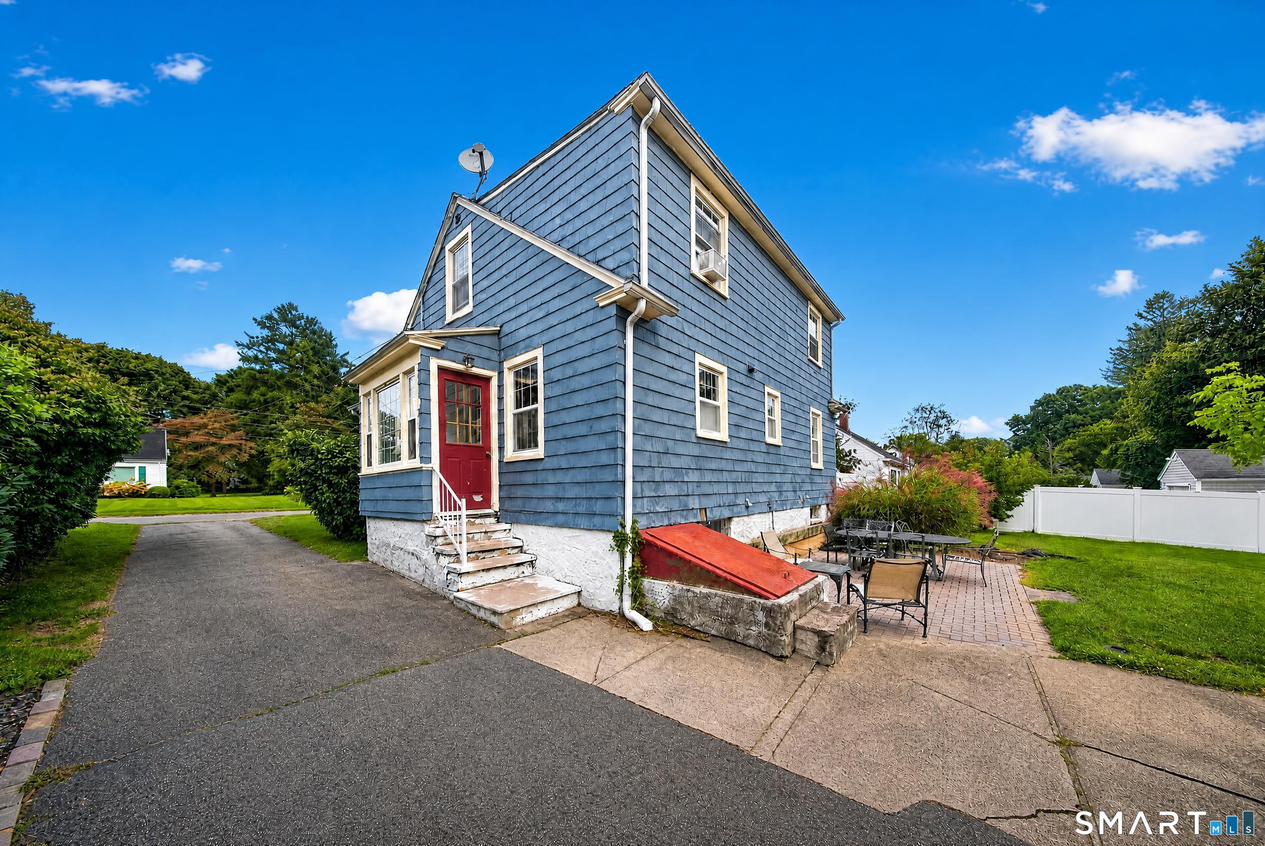 421 Wakelee Avenue Property Photo 3