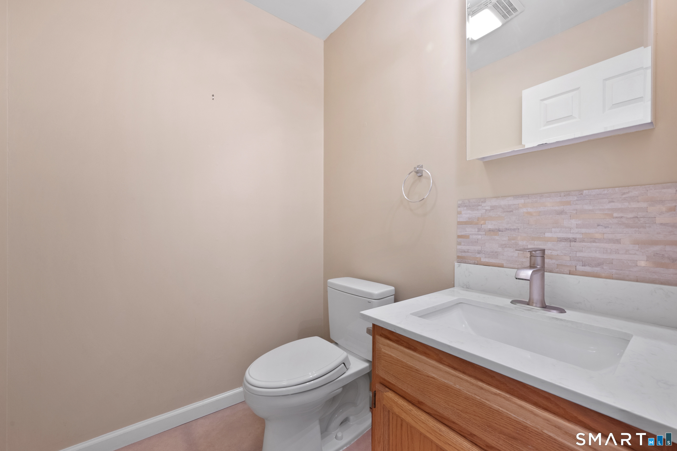 42 Highland 5 Road Property Photo 7