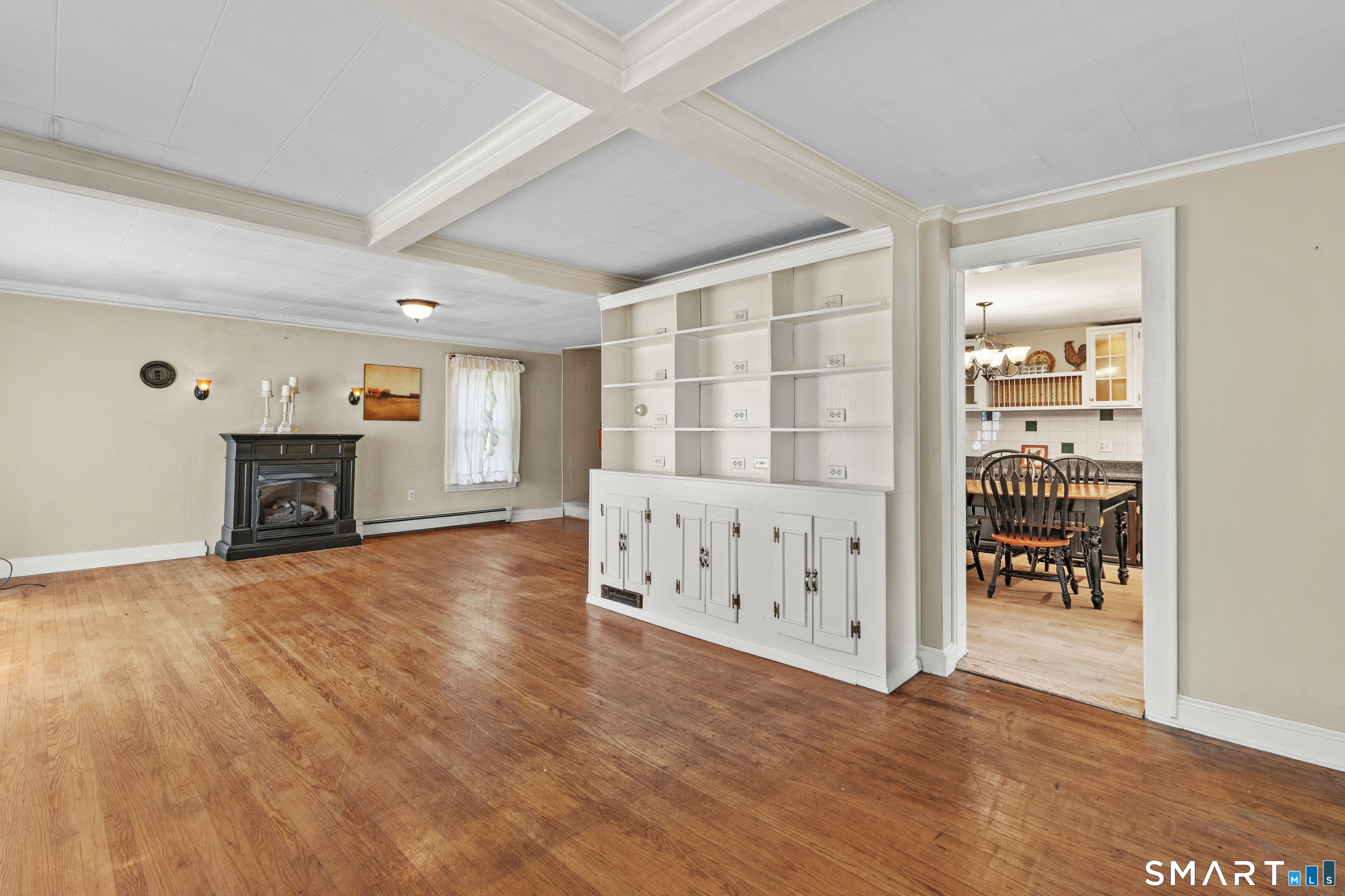24210624 Property Photo 4