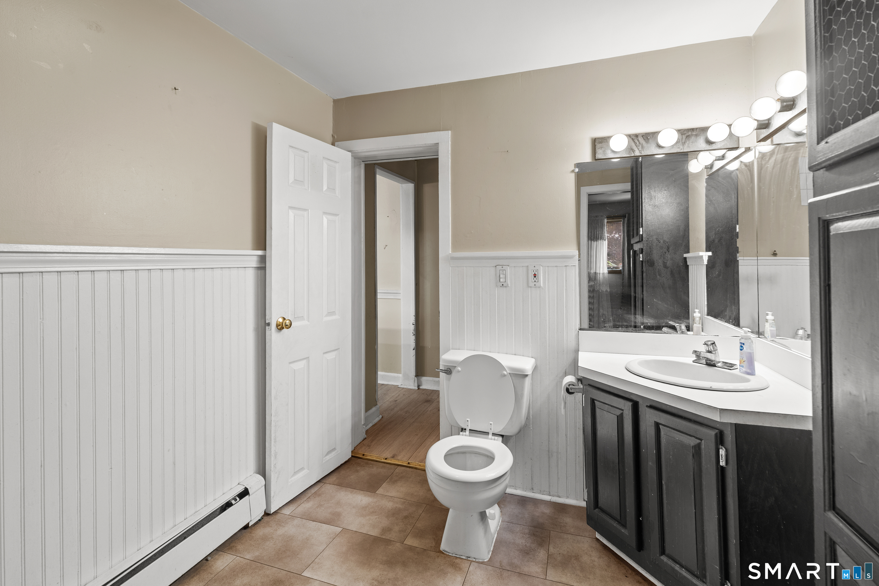 24210624 Property Photo 12