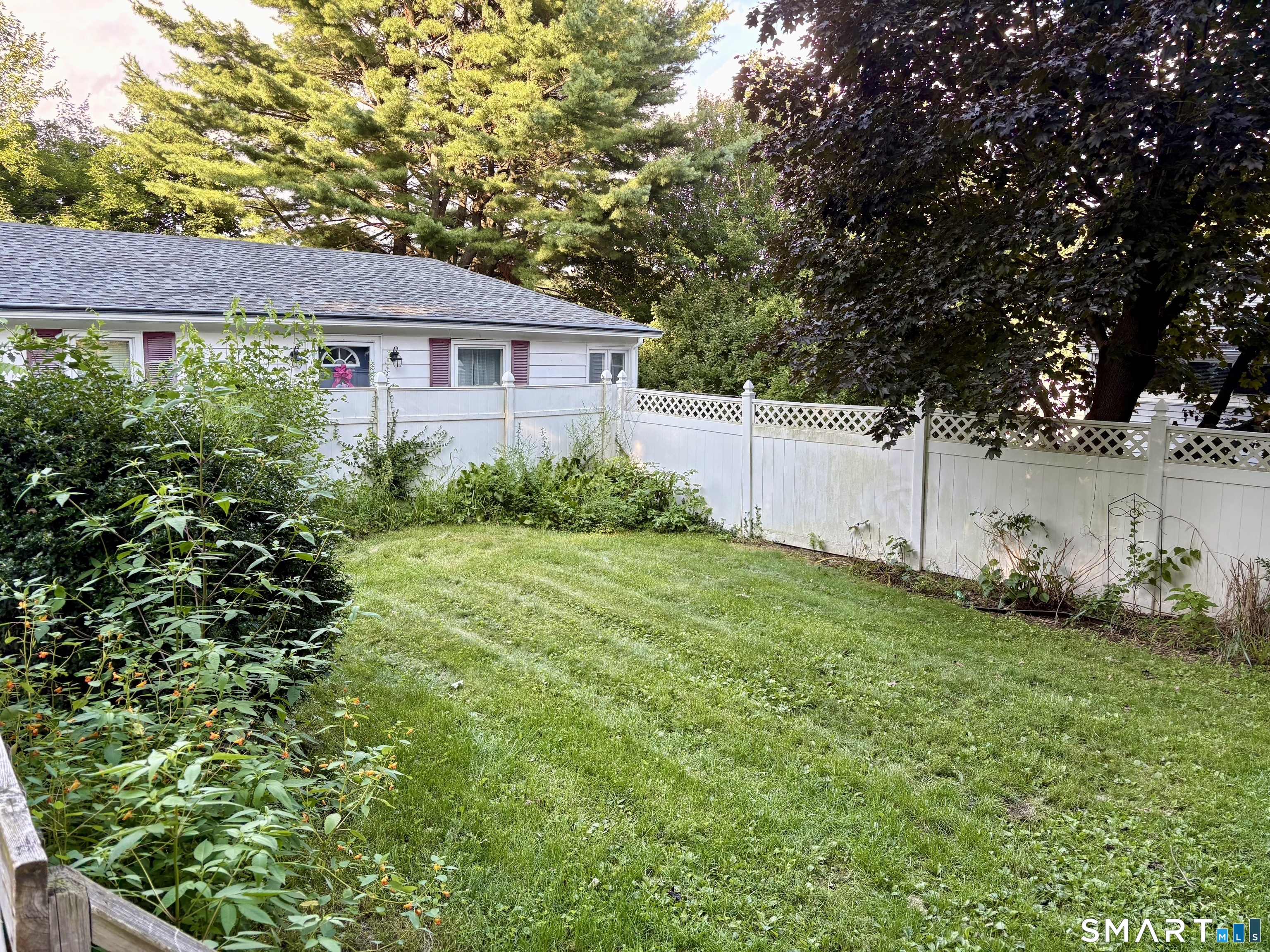24210624 Property Photo 20
