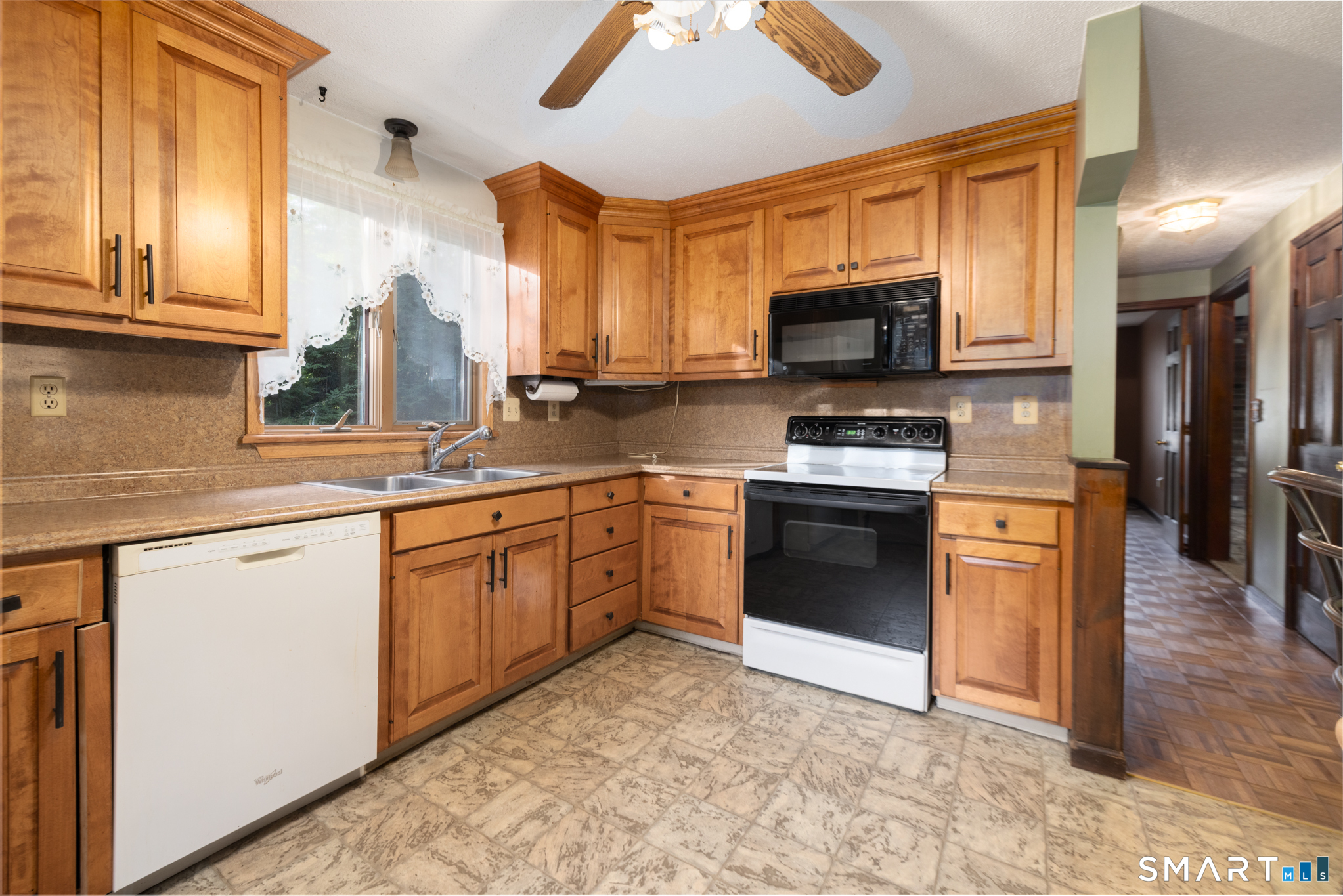 357 River Street Property Photo 8