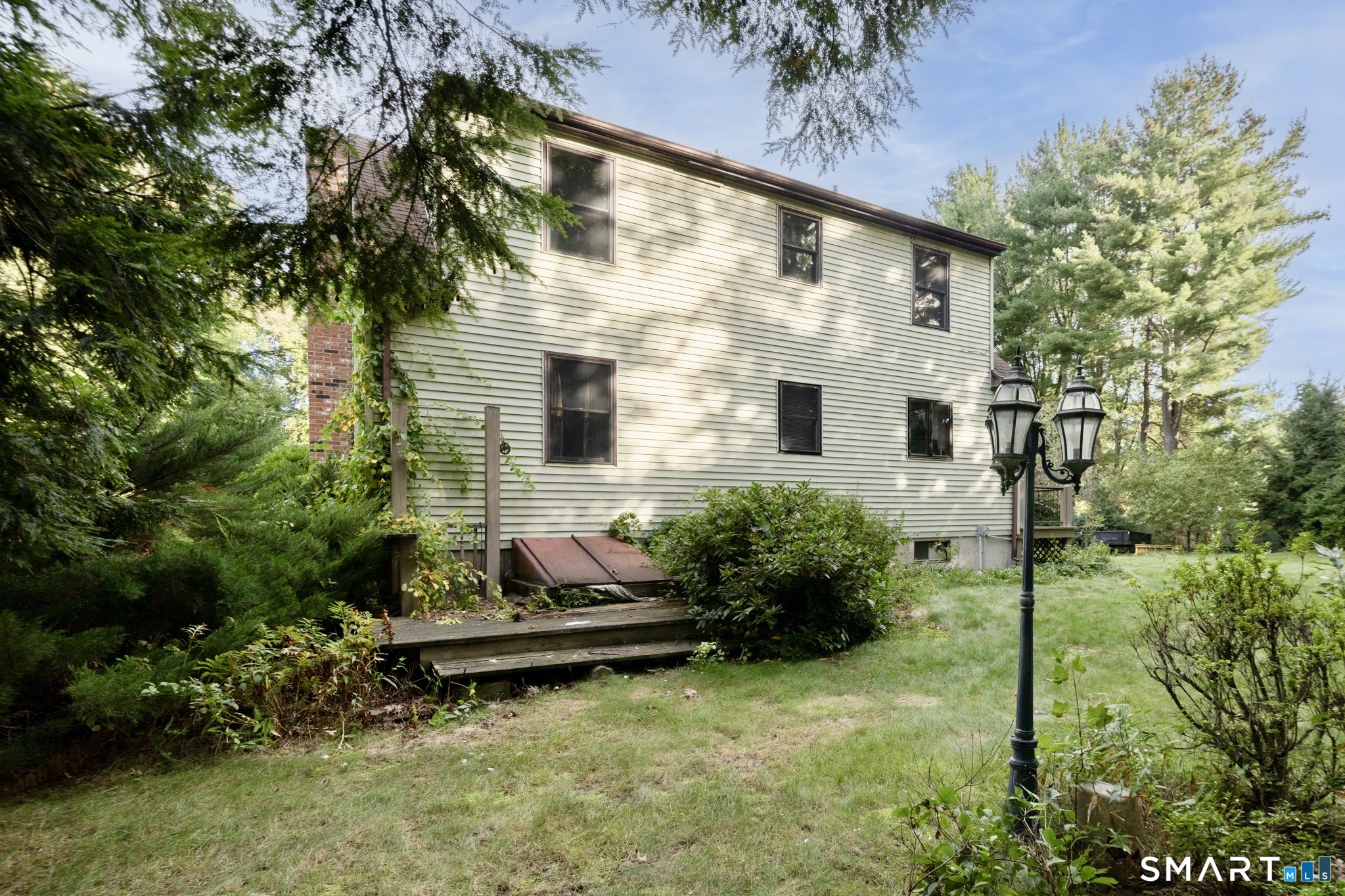357 River Street Property Photo 31