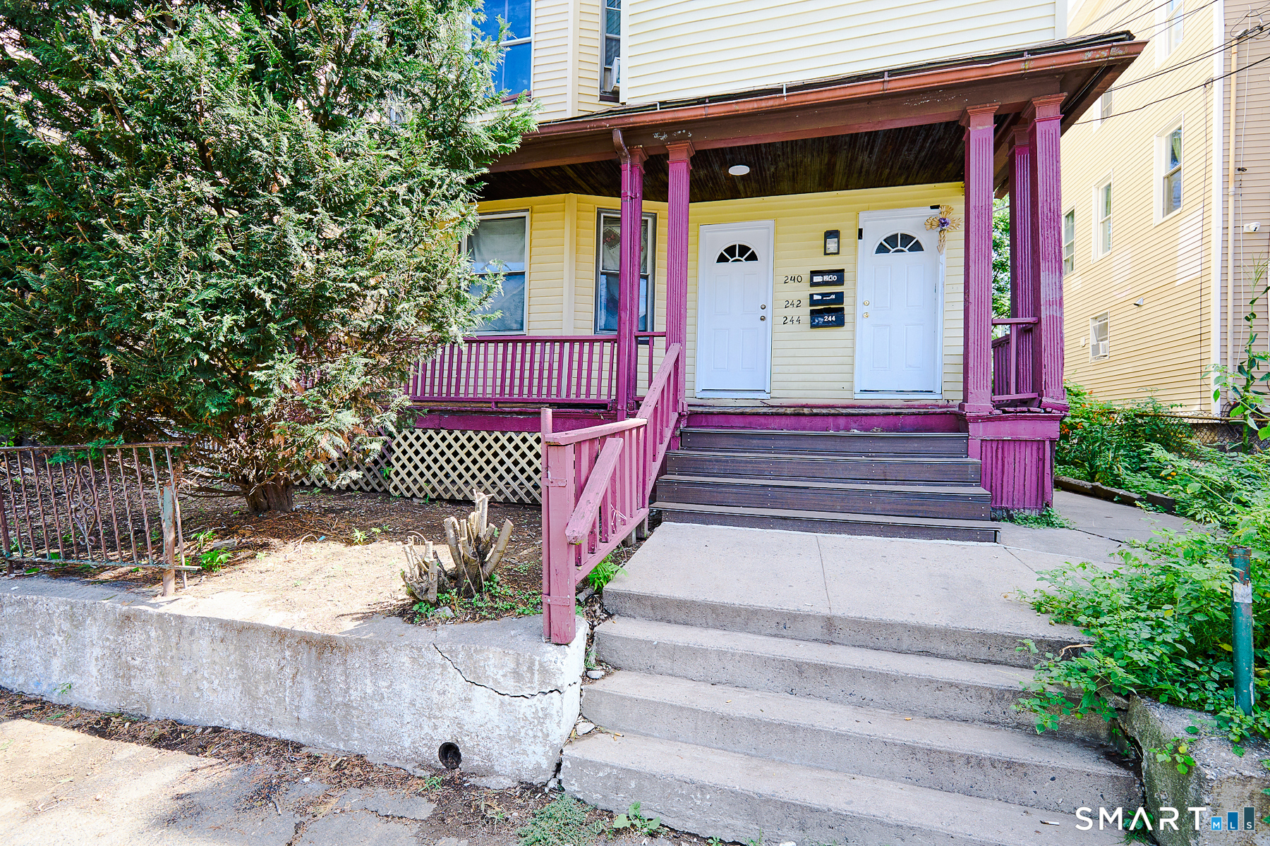 240 Sheridan Street Property Photo 2