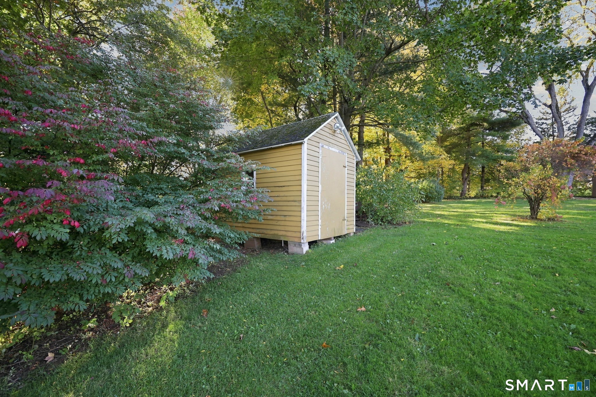 80 Valley View Drive Property Photo 5
