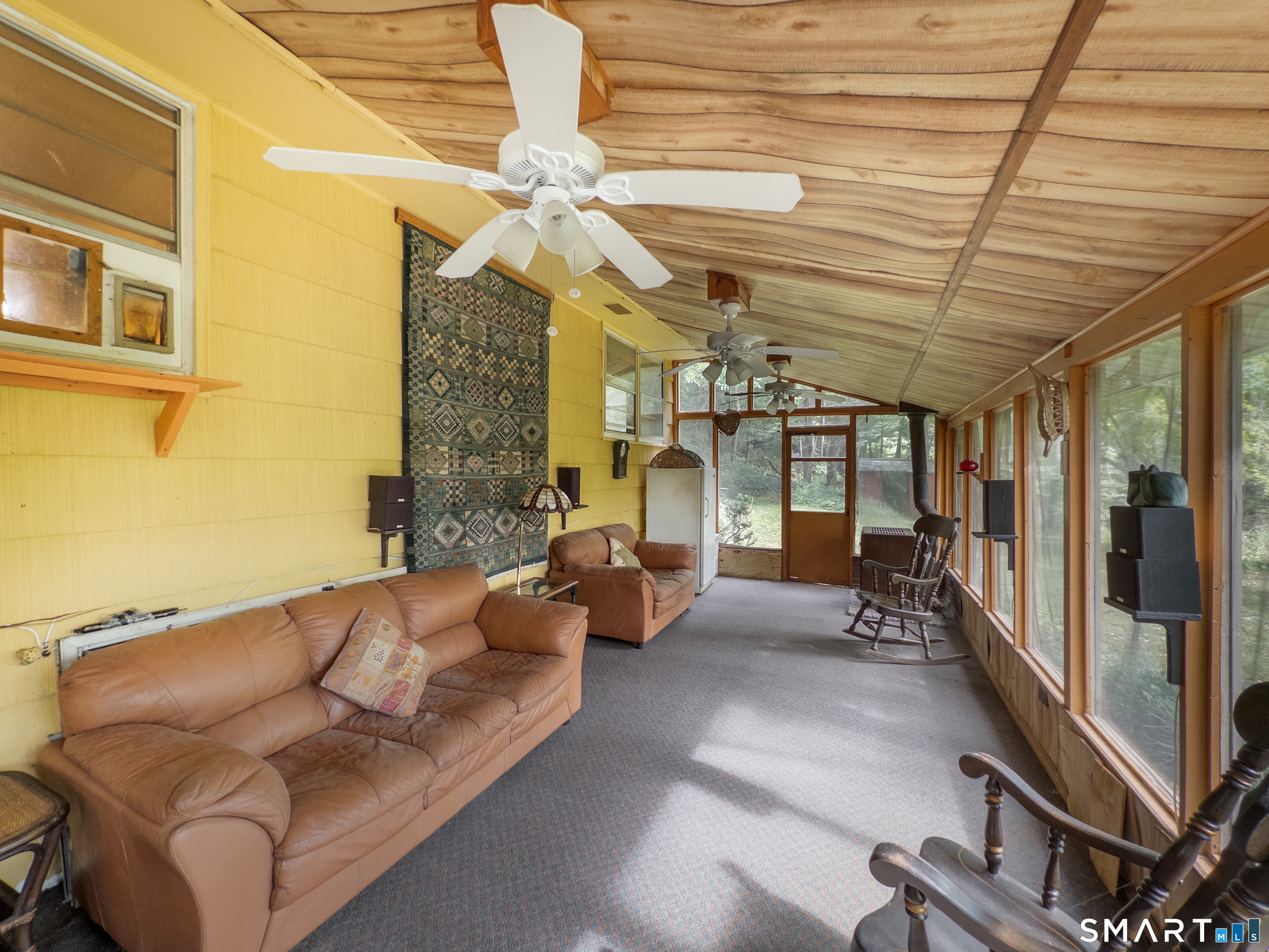 889 Benham Street Property Photo 11
