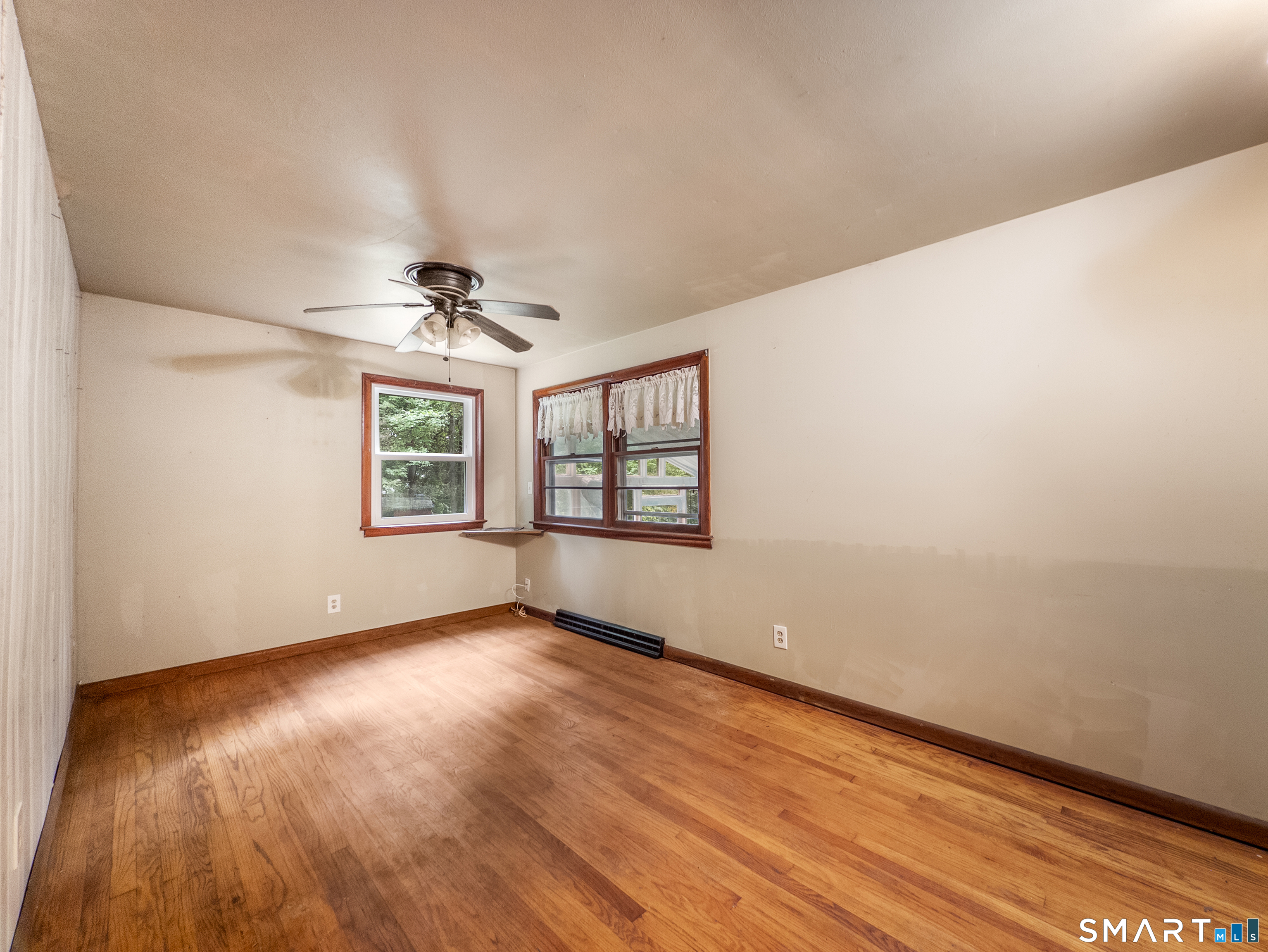 889 Benham Street Property Photo 15