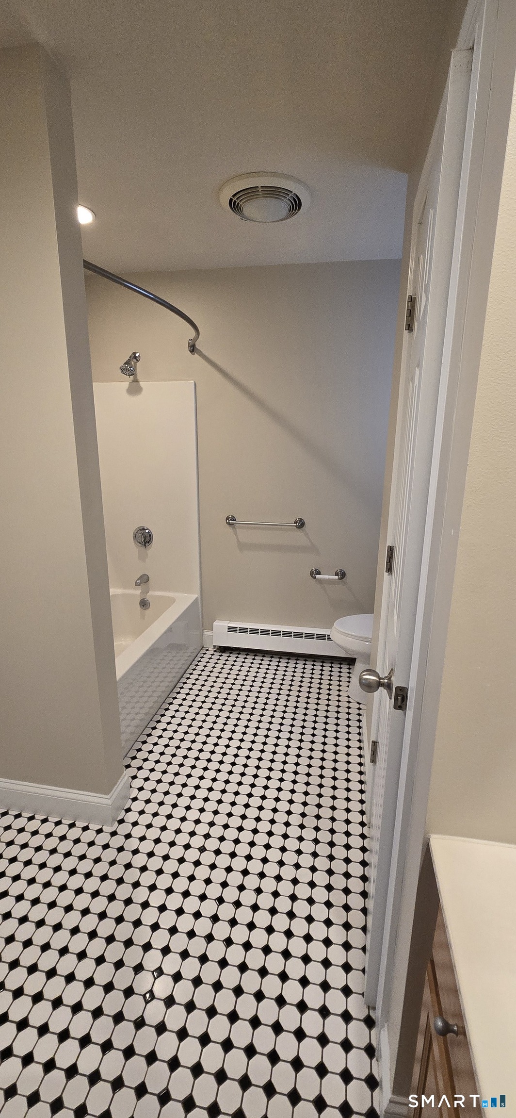 154 Washington 11 Street Property Photo 6