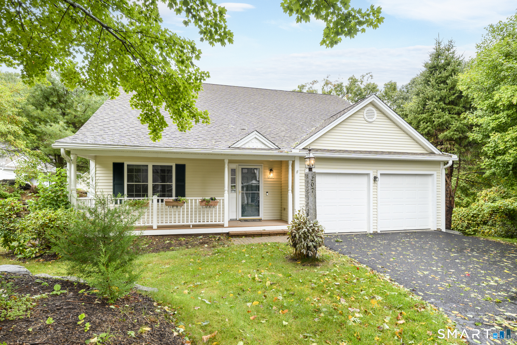 207 Woodlawn 207 Drive Property Photo 1
