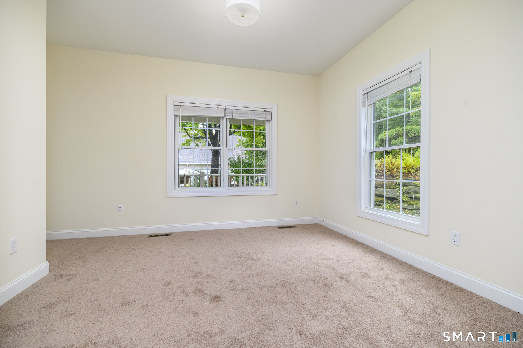 207 Woodlawn 207 Drive Property Photo 18