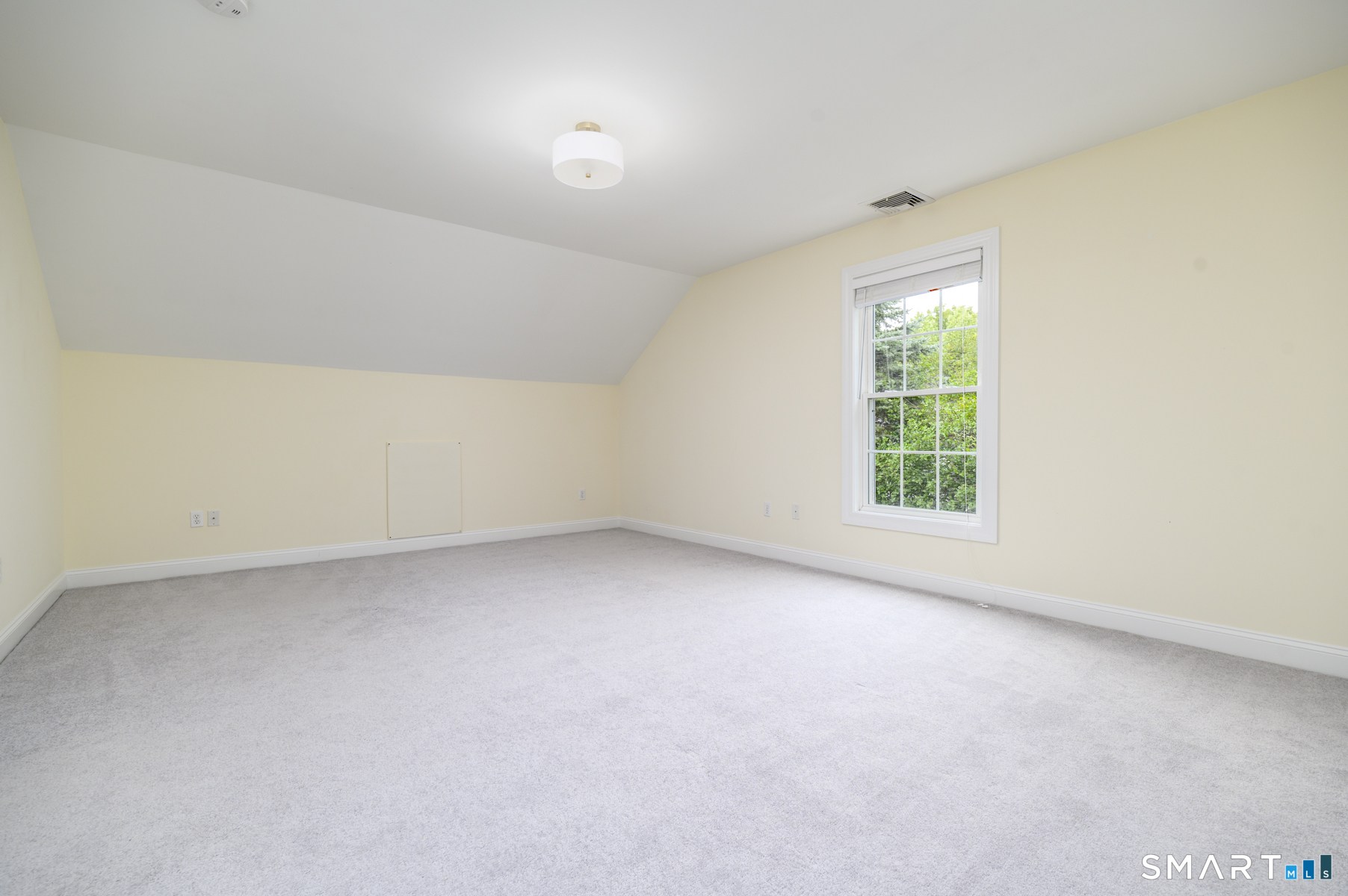 207 Woodlawn 207 Drive Property Photo 20