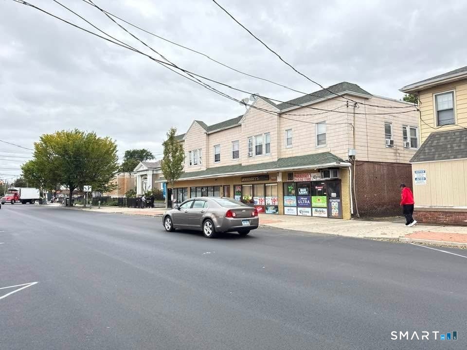 625 Campbell Avenue Property Photo 1