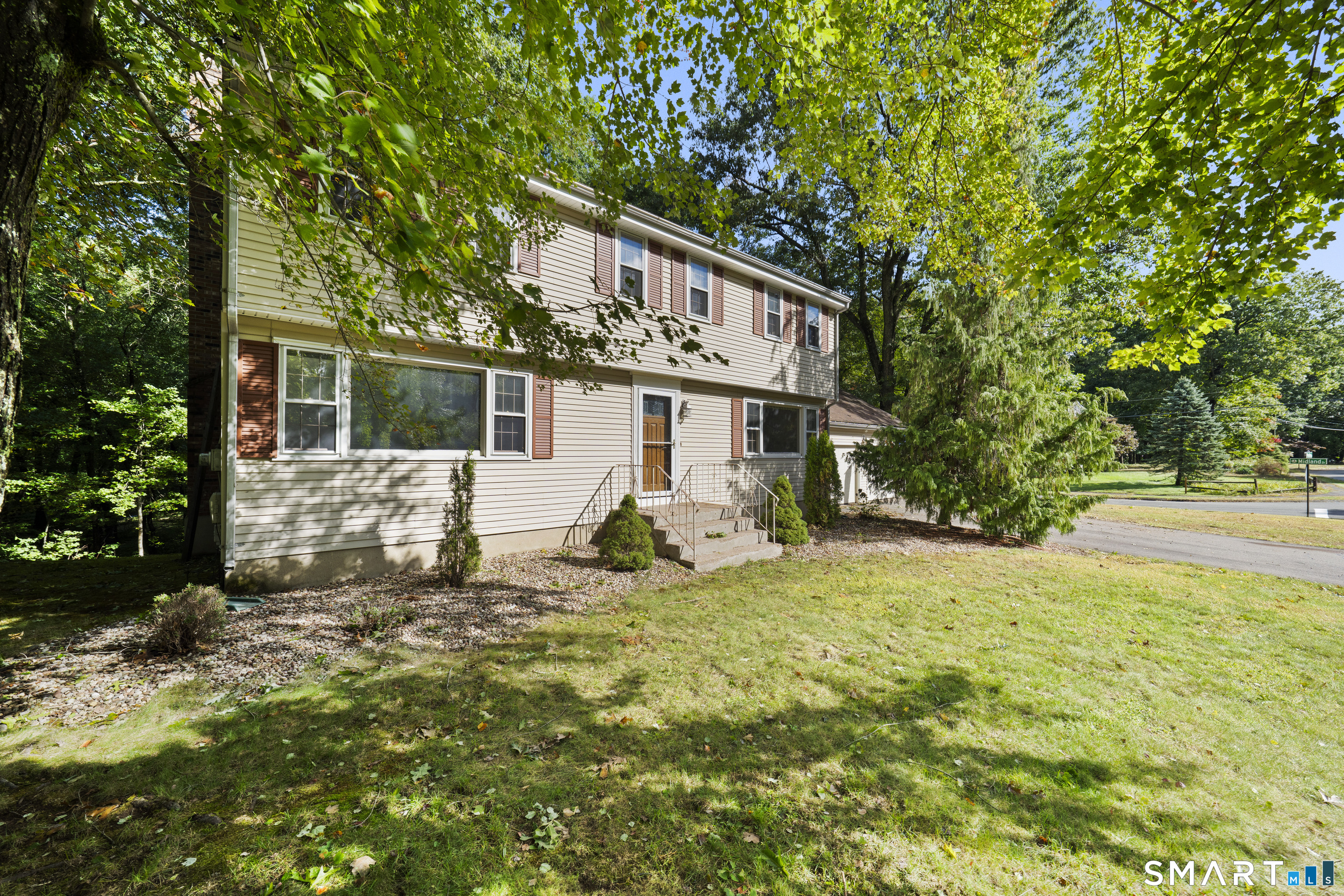 78 Rambling Road Property Photo 2