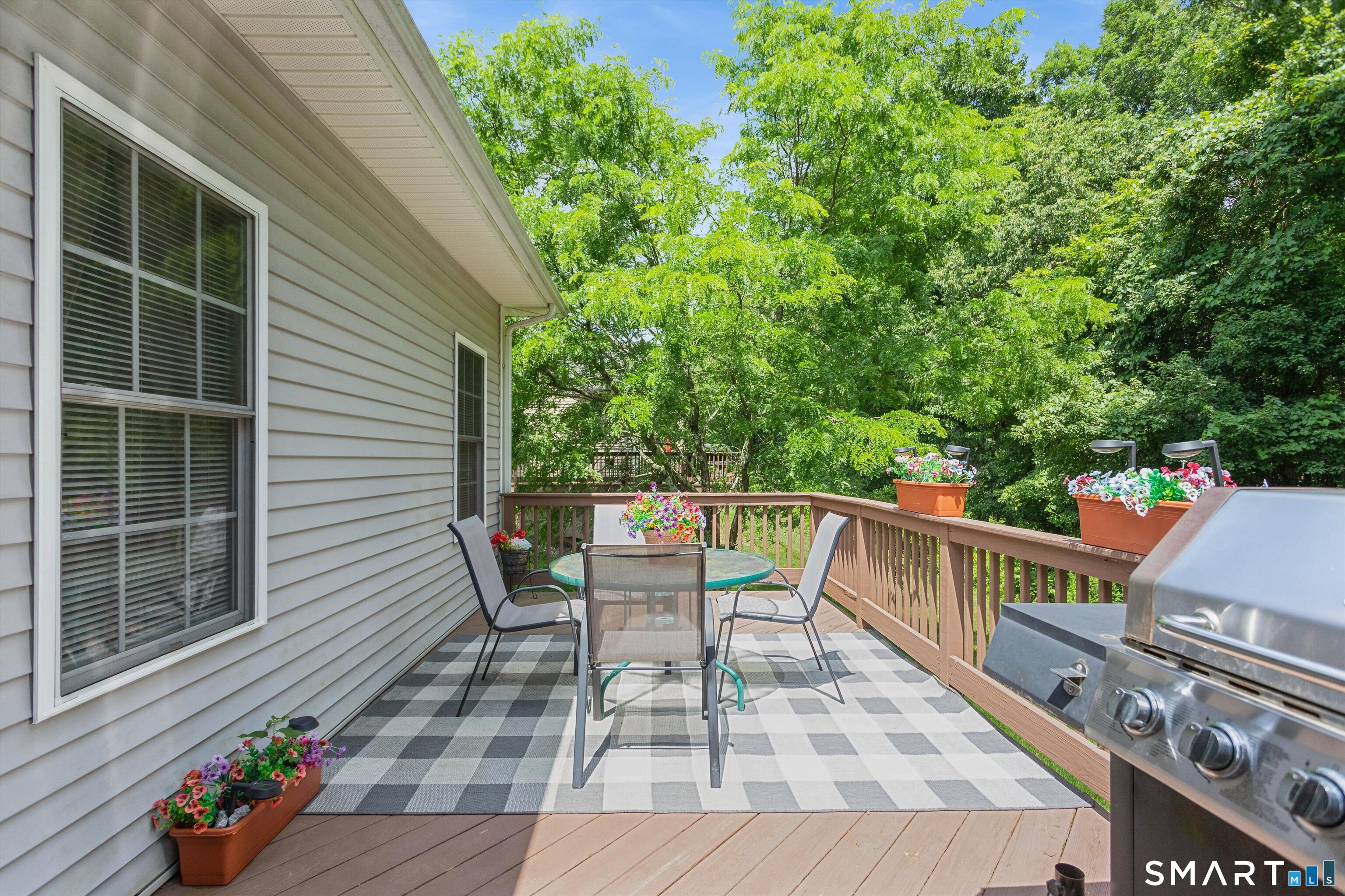 111 Pondview 111 Circle Property Photo 5