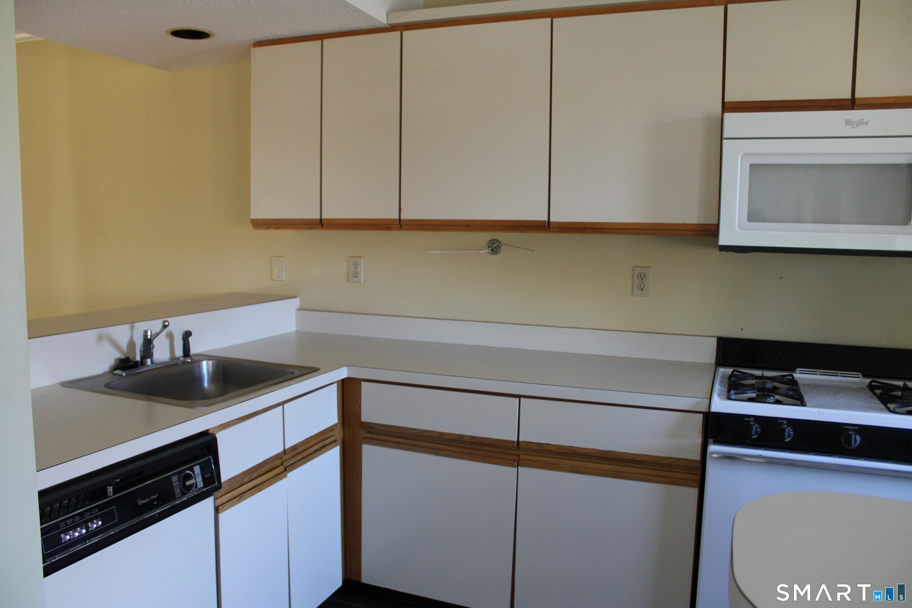 67 Apple 67 Hill Property Photo 19