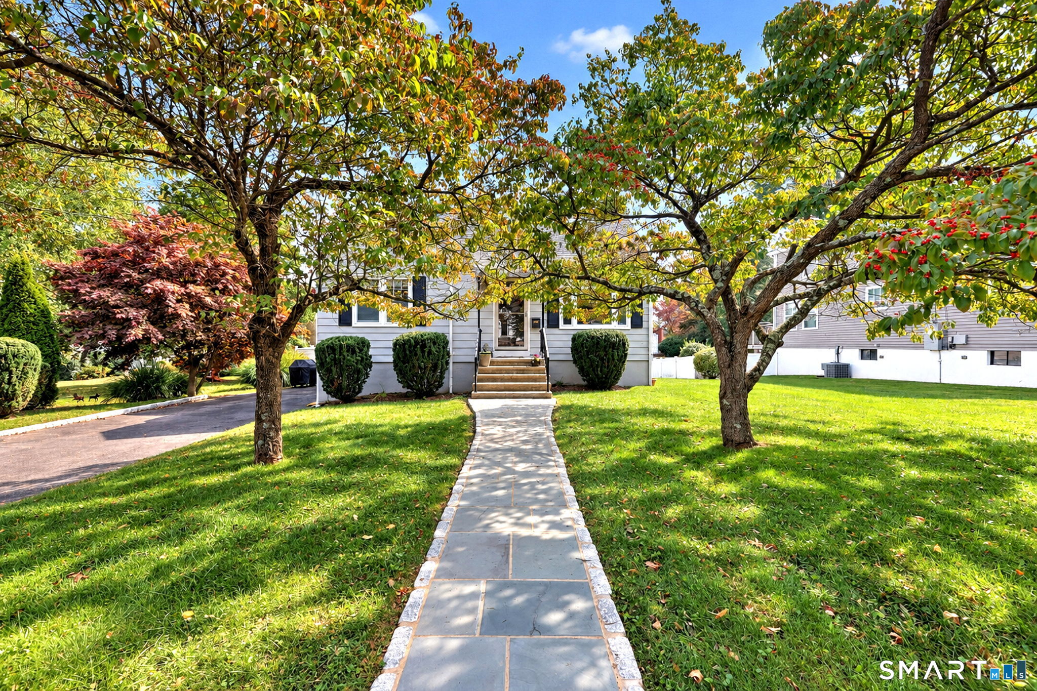 71 Country Road Property Photo 1