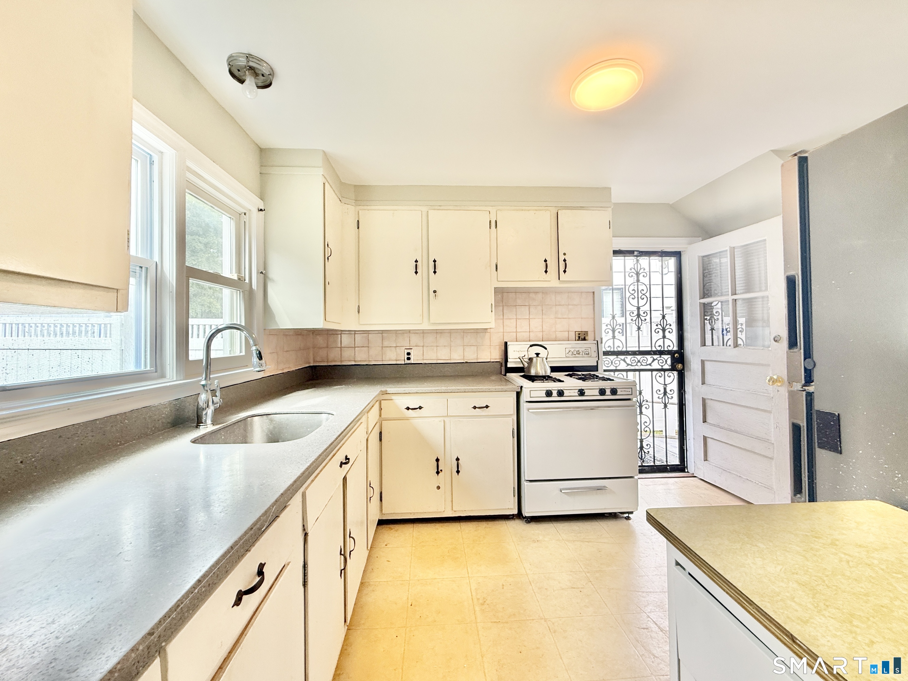 172 Hope Street Property Photo 13
