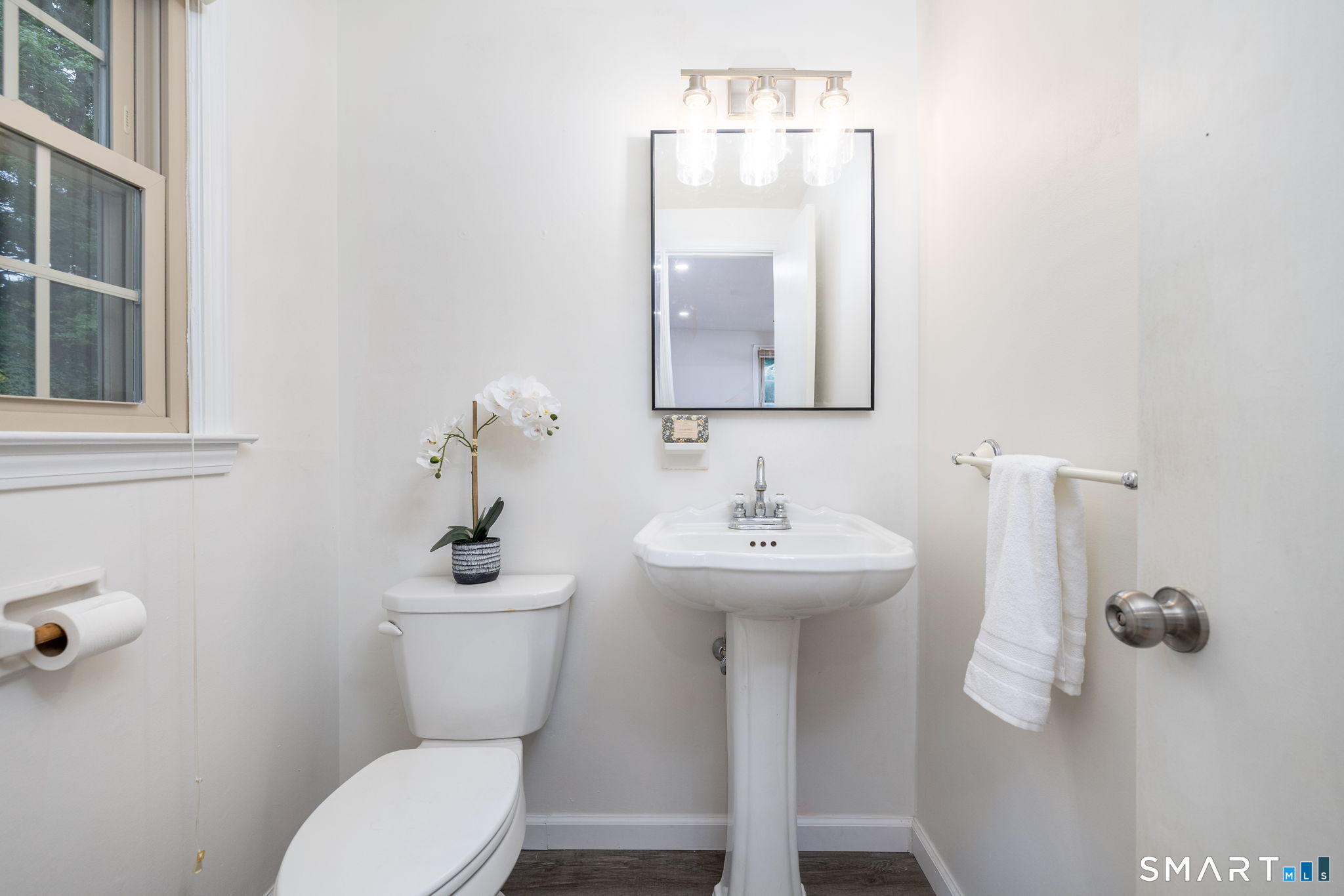 40 Wapping Wood Road Property Photo 13