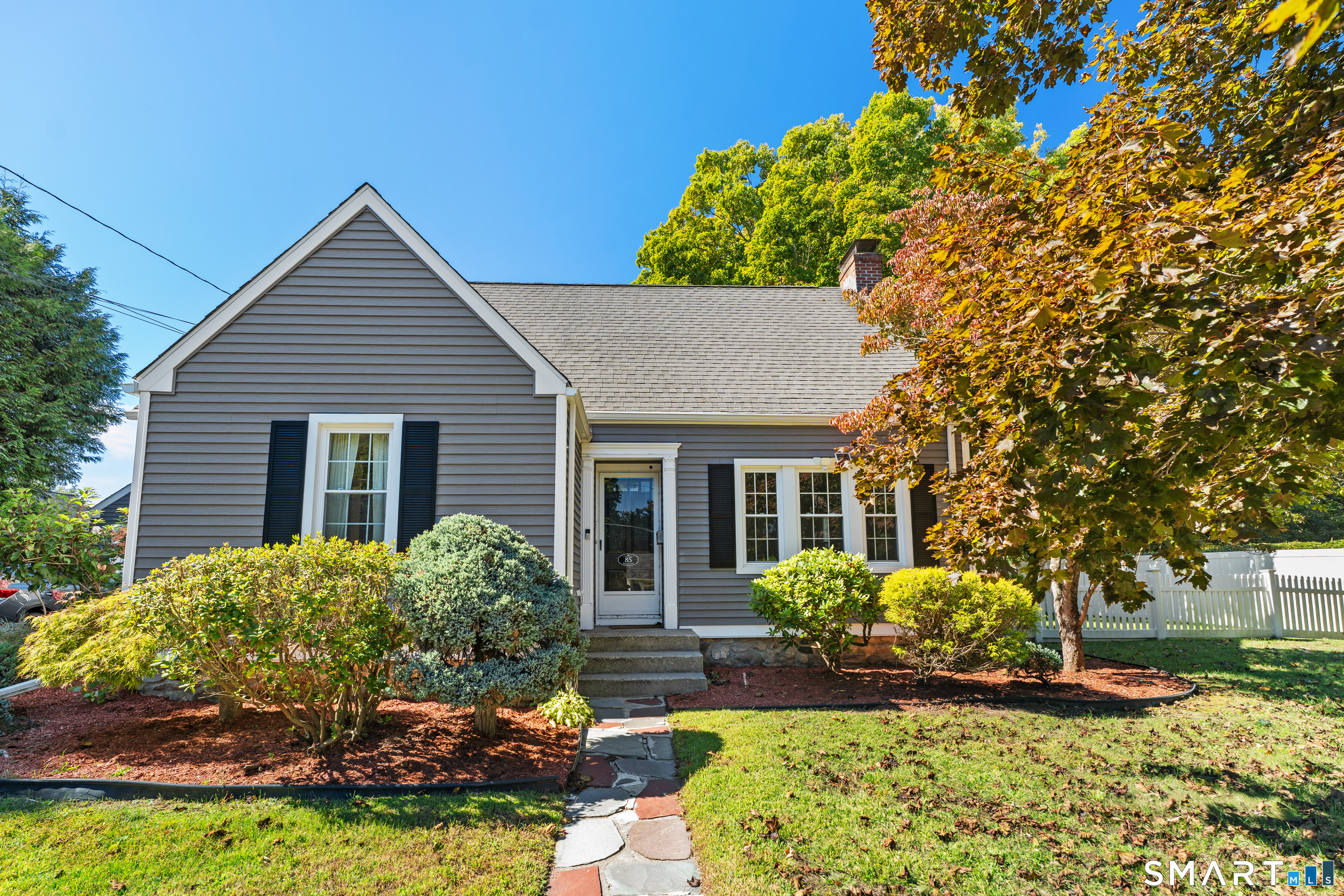 85 Claxton Avenue Property Photo 1
